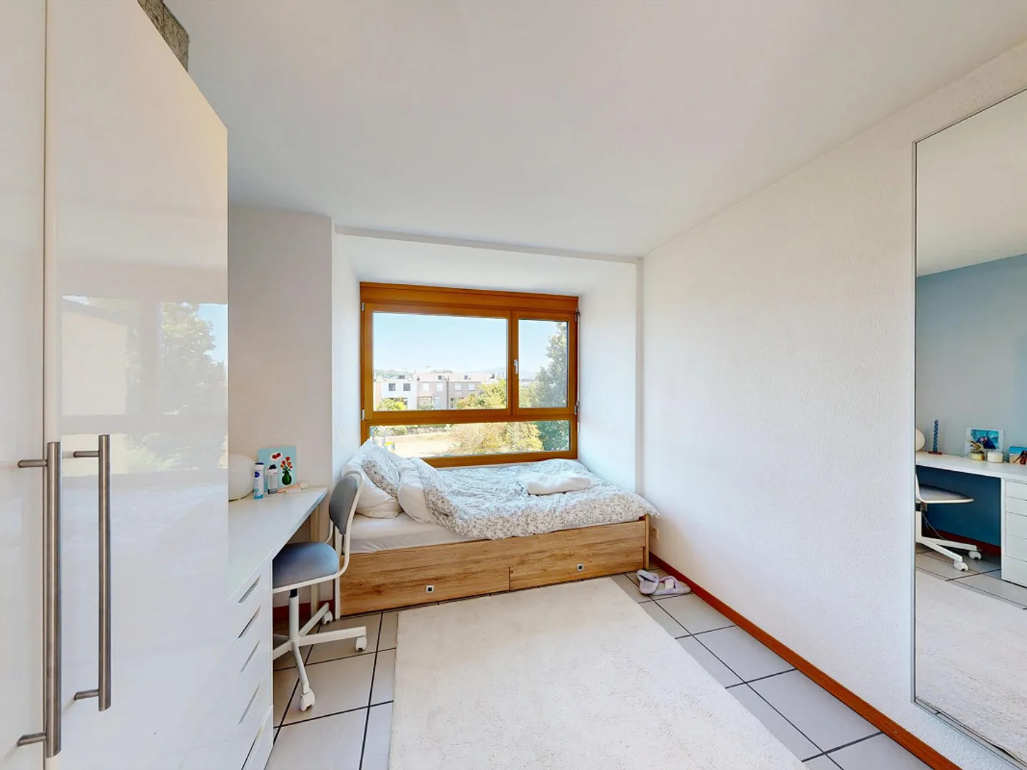 6.5-Zimmer-Doppelhaus mit Autoeinstellplatz - Foto 11 von 18
