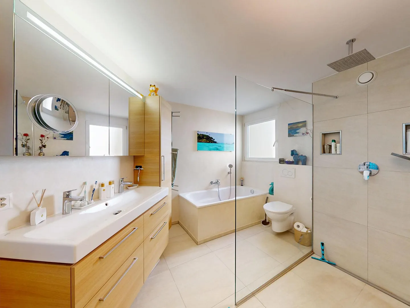 6.5-Zimmer-Doppelhaus mit Autoeinstellplatz - Foto 7 von 18