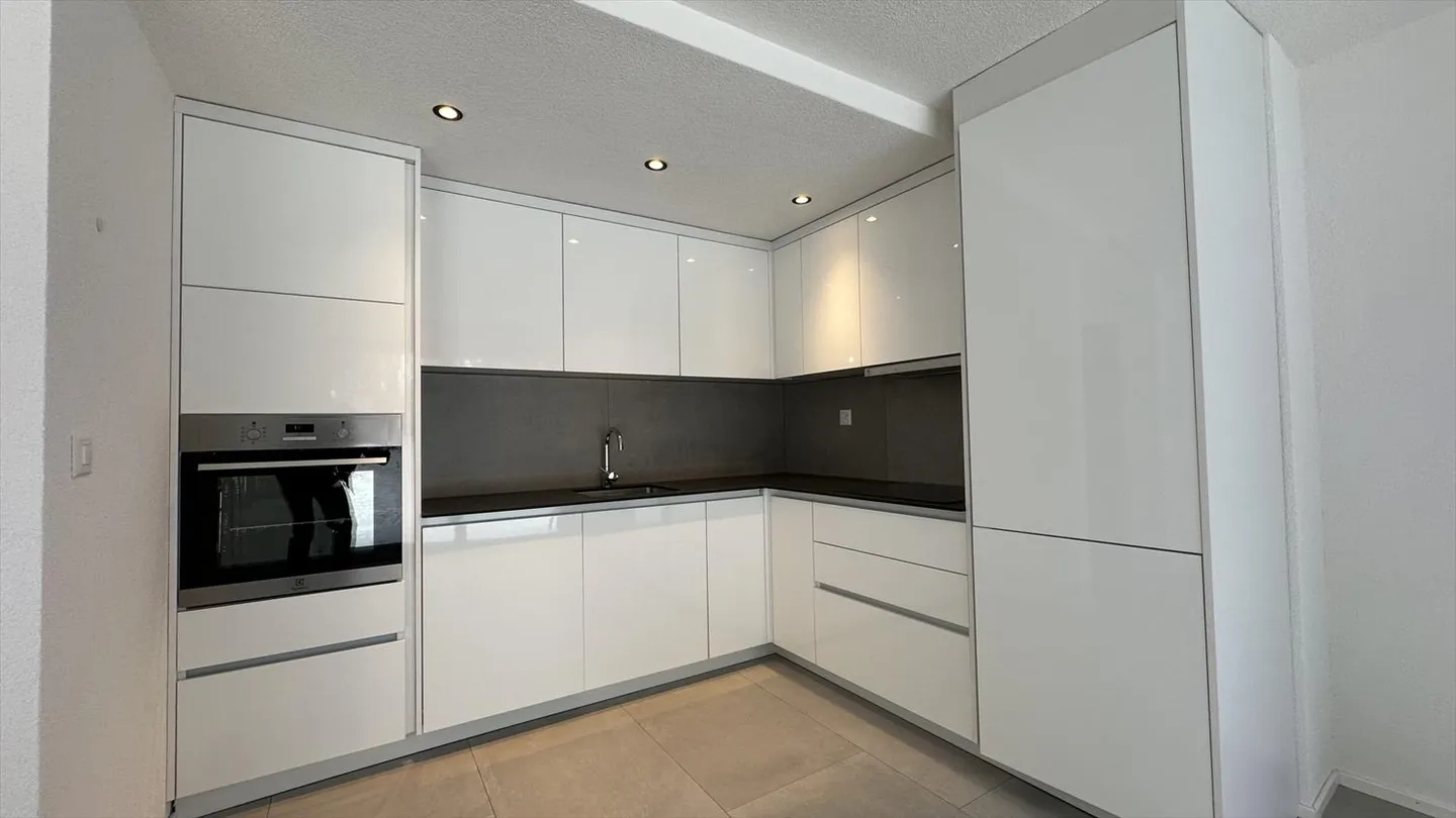 Apartment for rent - Photo 2 of 10