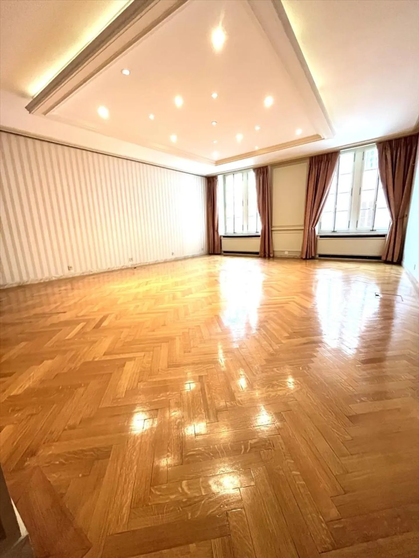 Città Vecchia - superba arcade di 200m2 distribuita su 2 livelli - Foto 8 di 10