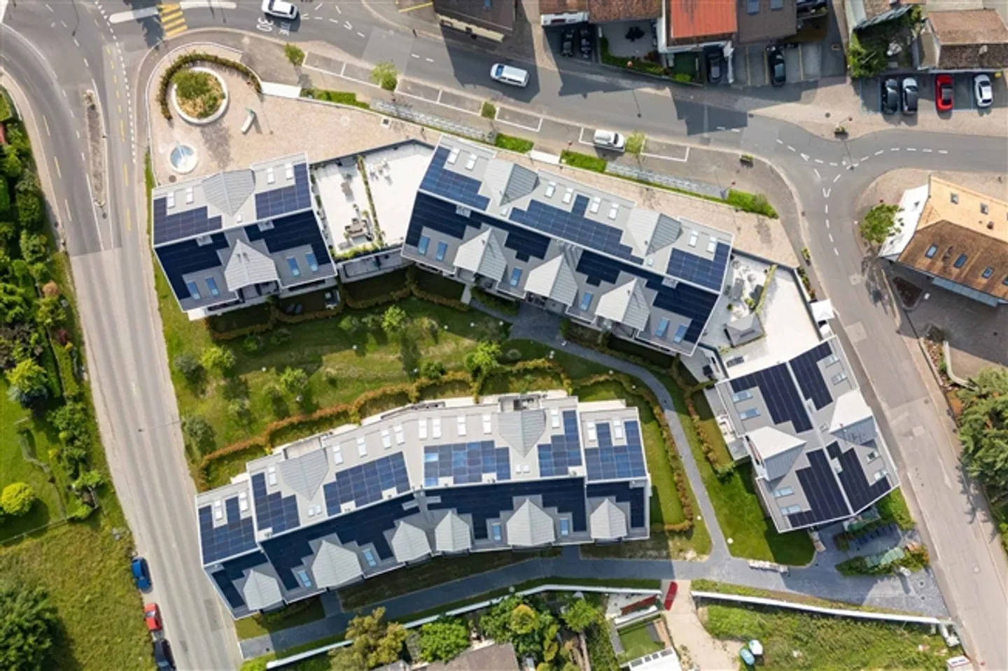 Nouvel appartement de 3,5 pièces avec terrasse et jardin - Photo 10 sur 13