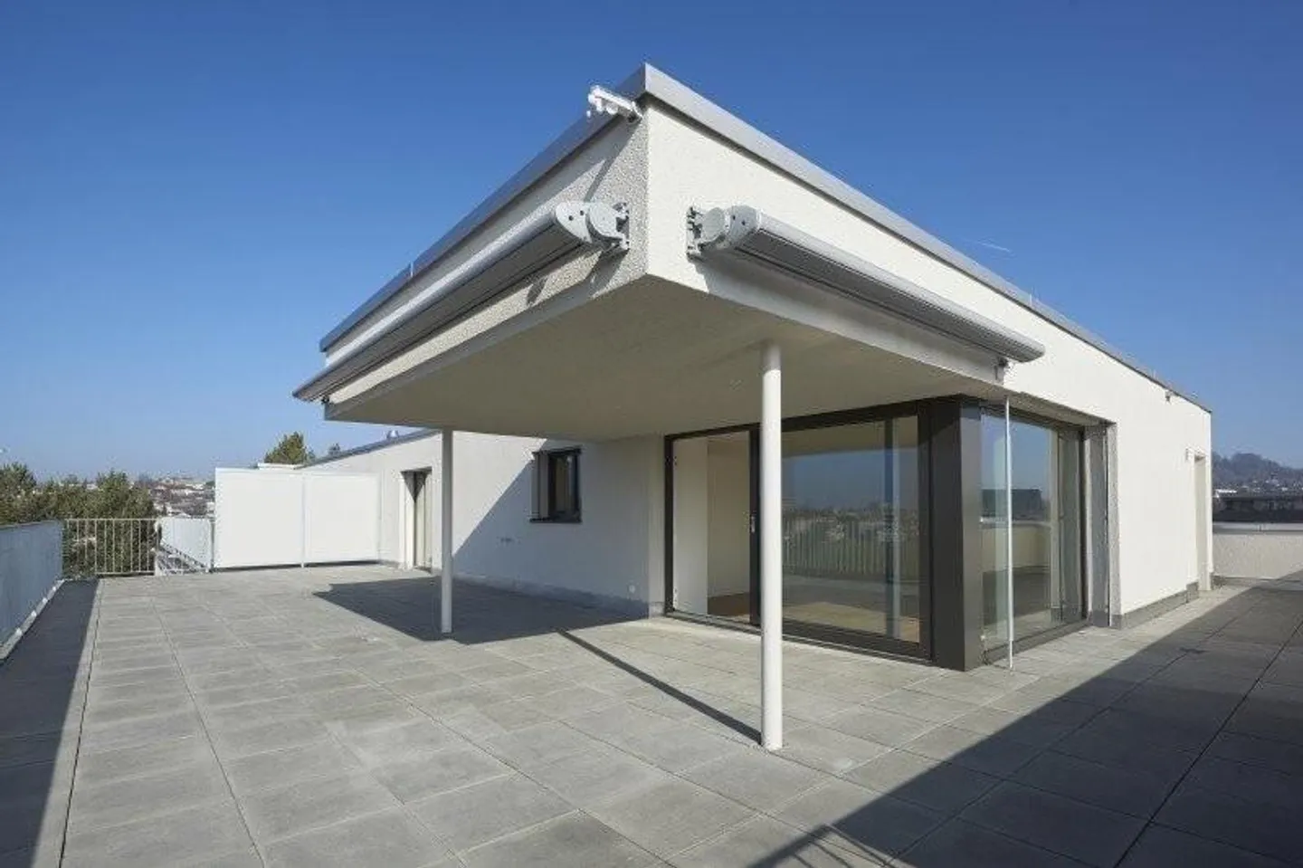 Traumhafte Aussichten von Ihrer grossen Terrasse! - Foto 10 von 11