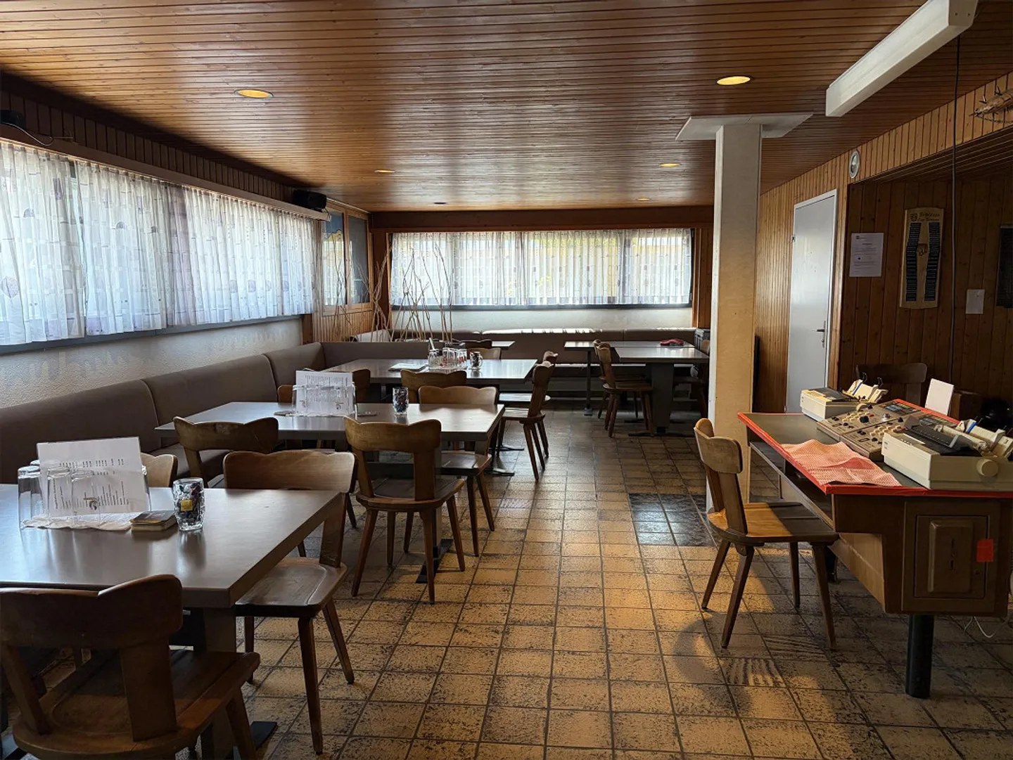 Restaurant tendance attrayant à louer - Photo 18 sur 18