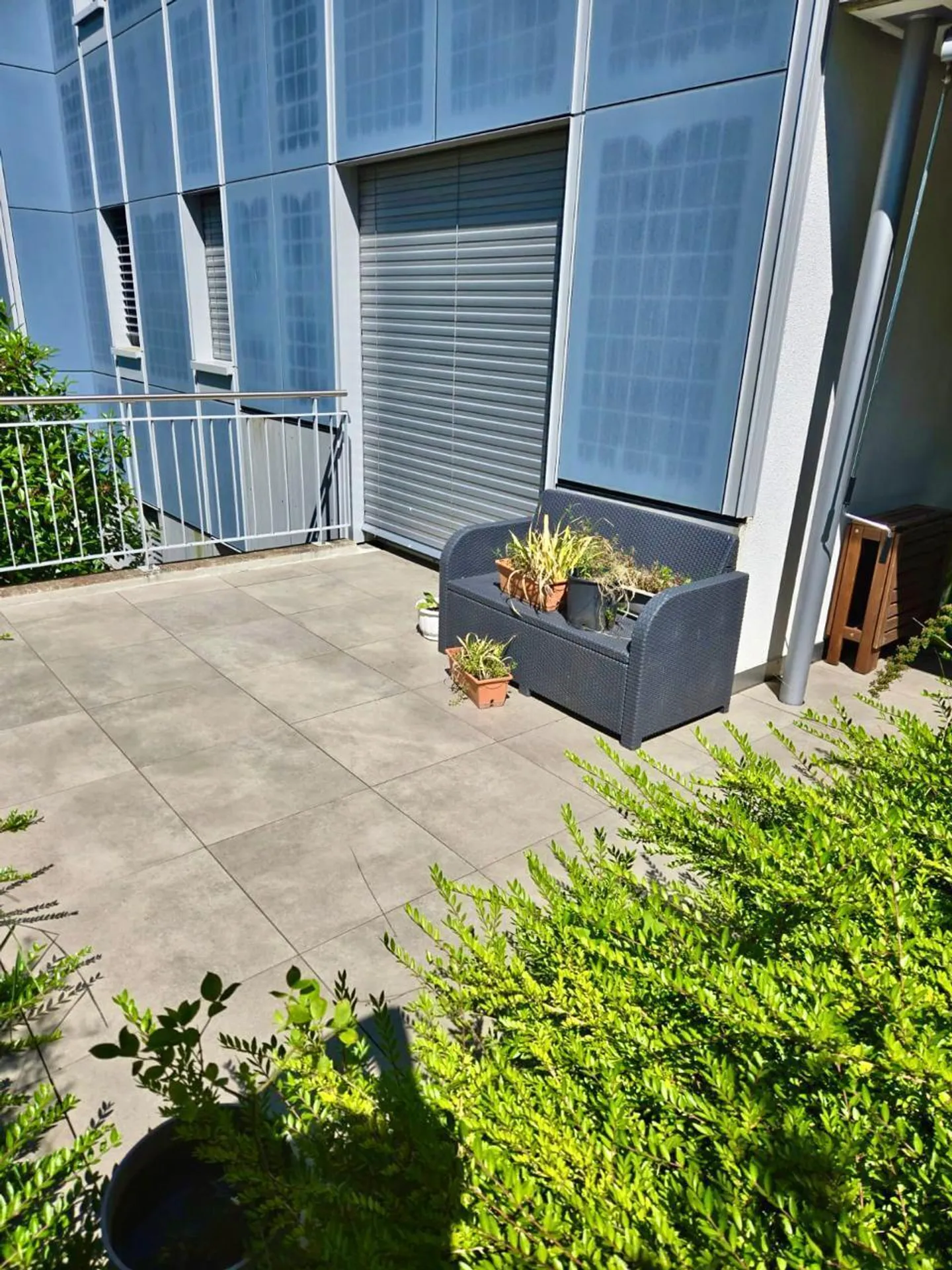 APPARTEMENT 2½ PIÈCES À ZURICH - DISTRICT 11 OERLIKON, MEUBLÉ, TEMPORAIRE - Photo 8 sur 10