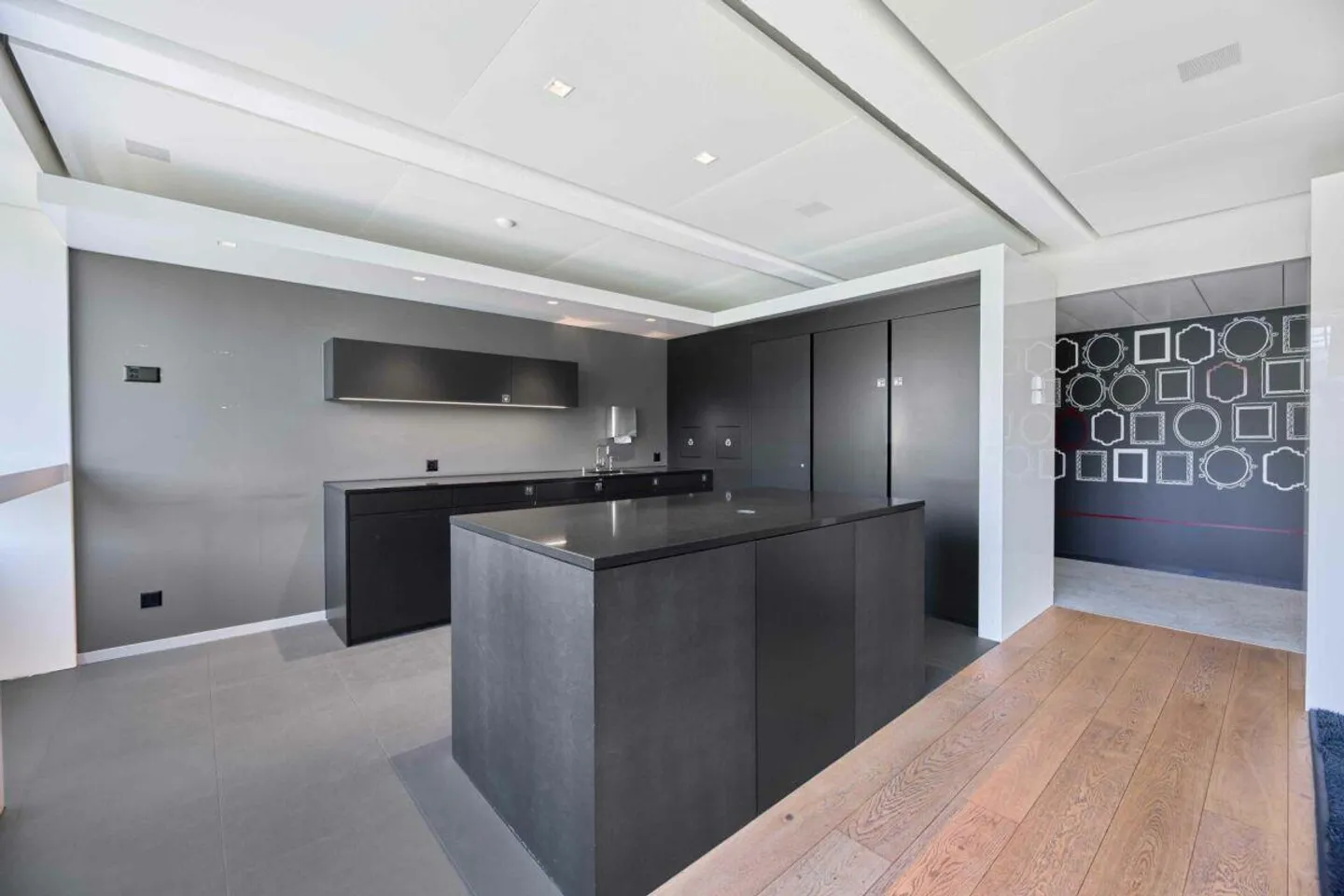 Modern rental space with 954 m2 on the 3rd floor - Photo 9 of 25