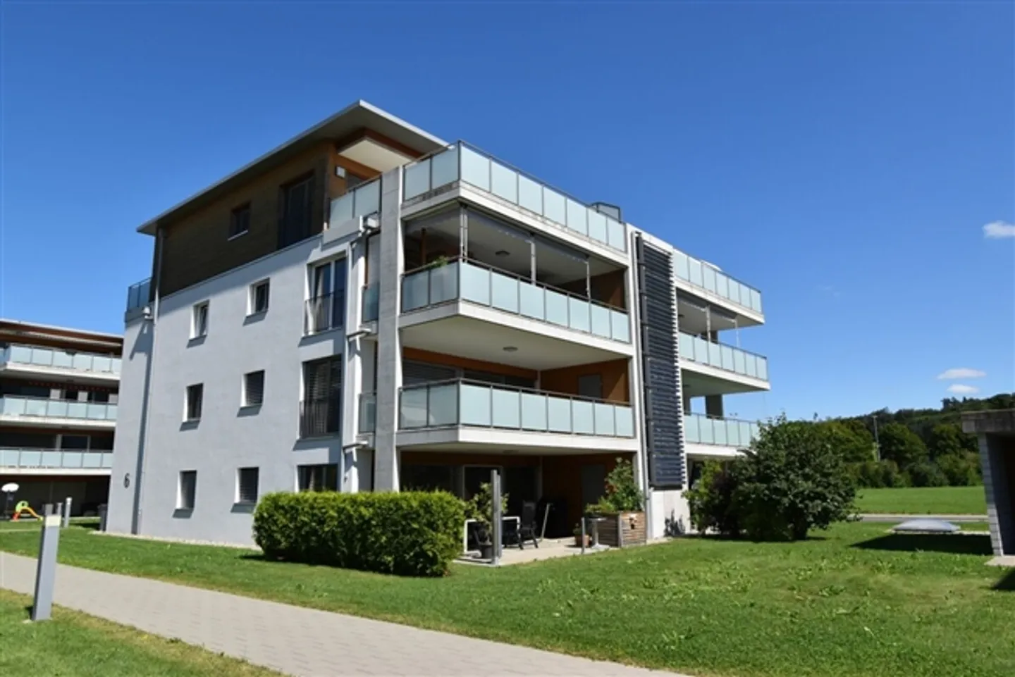 «Einstellplätze in Tiefgarage zu vermieten» - Foto 2 von 3