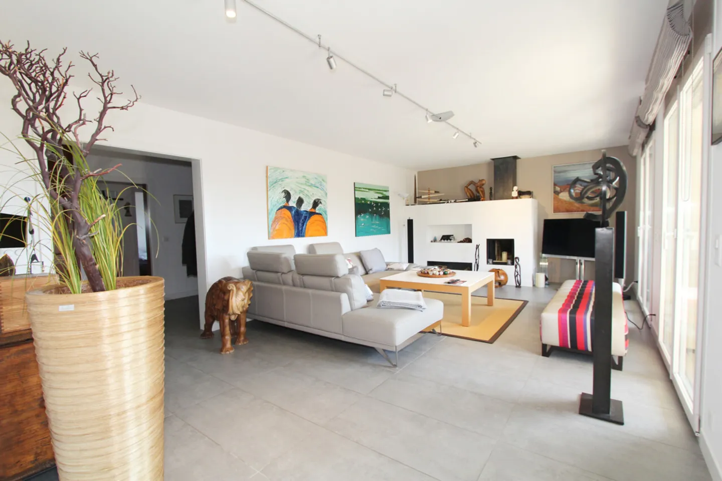 Attique en duplex au coeur du Lavaux d'env. 330 m2 PPE - Photo 5 sur 13