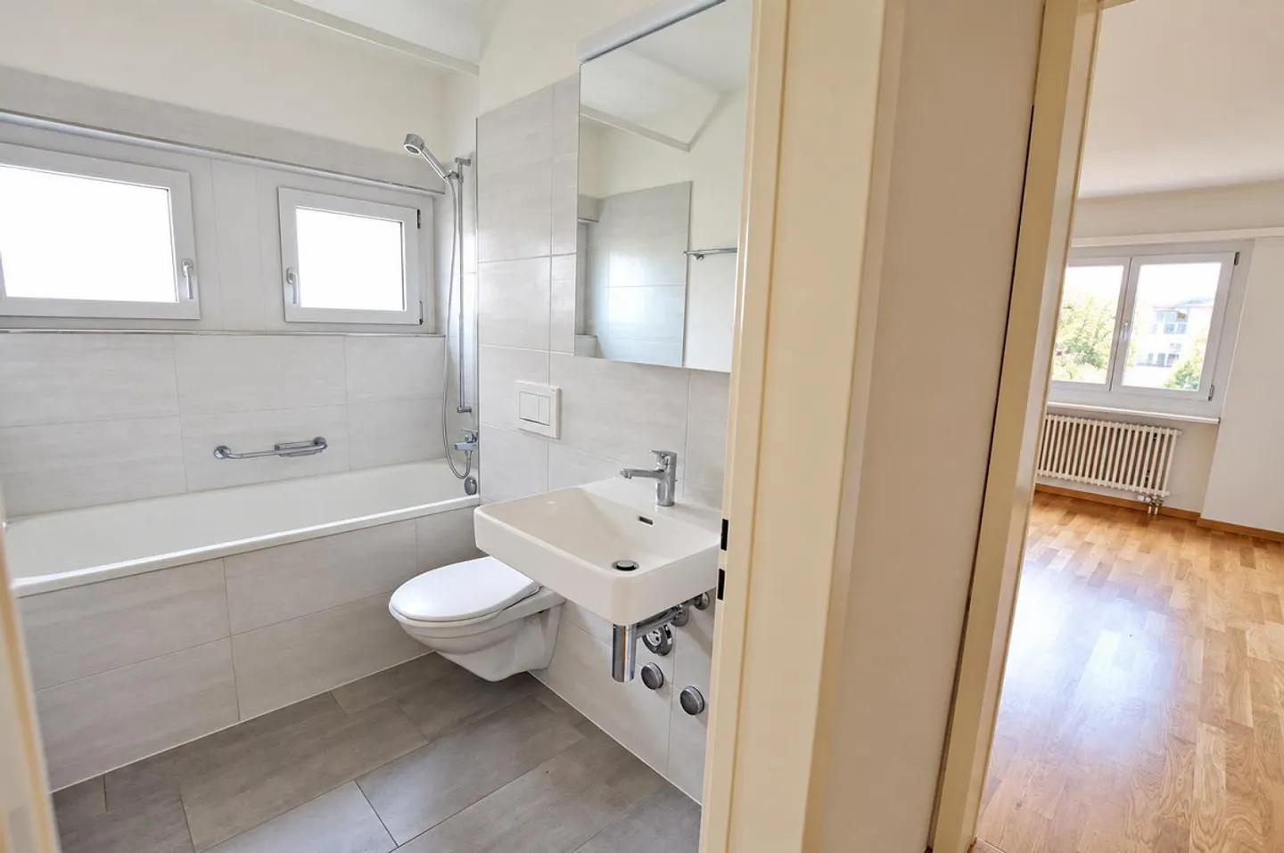 Moderne 2.5-Zimmerwohnung - Foto 5 von 8