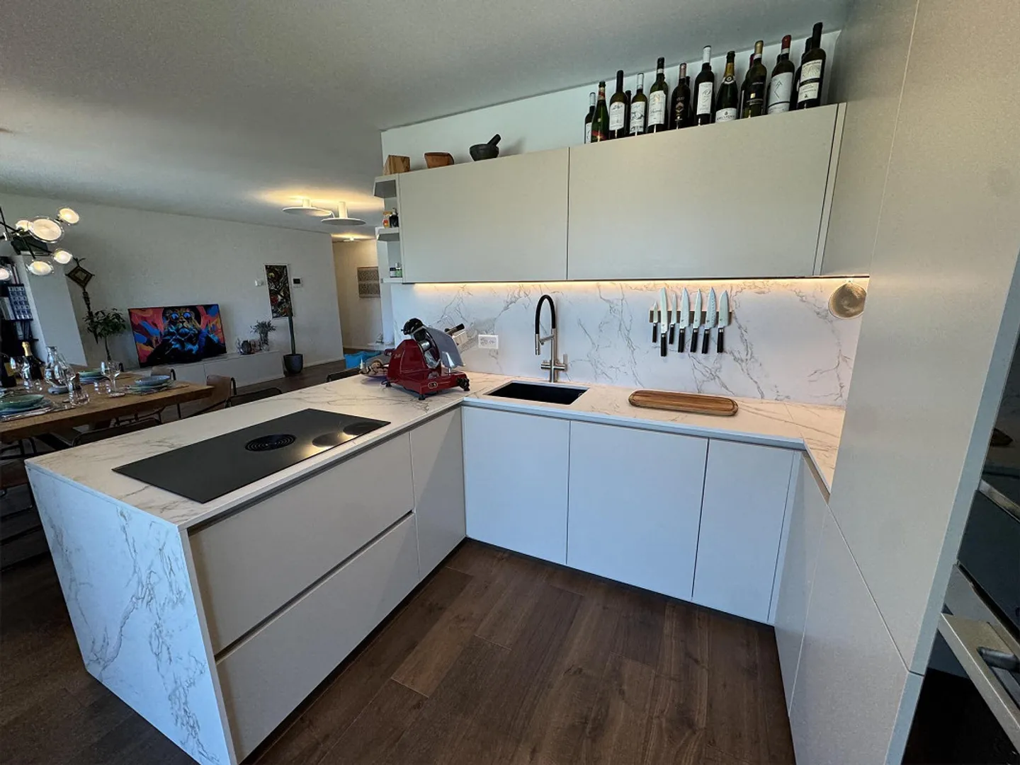 Novazzano – Attico moderno con terrazze panoramiche e arredi di alta qualità - Foto 7 di 11