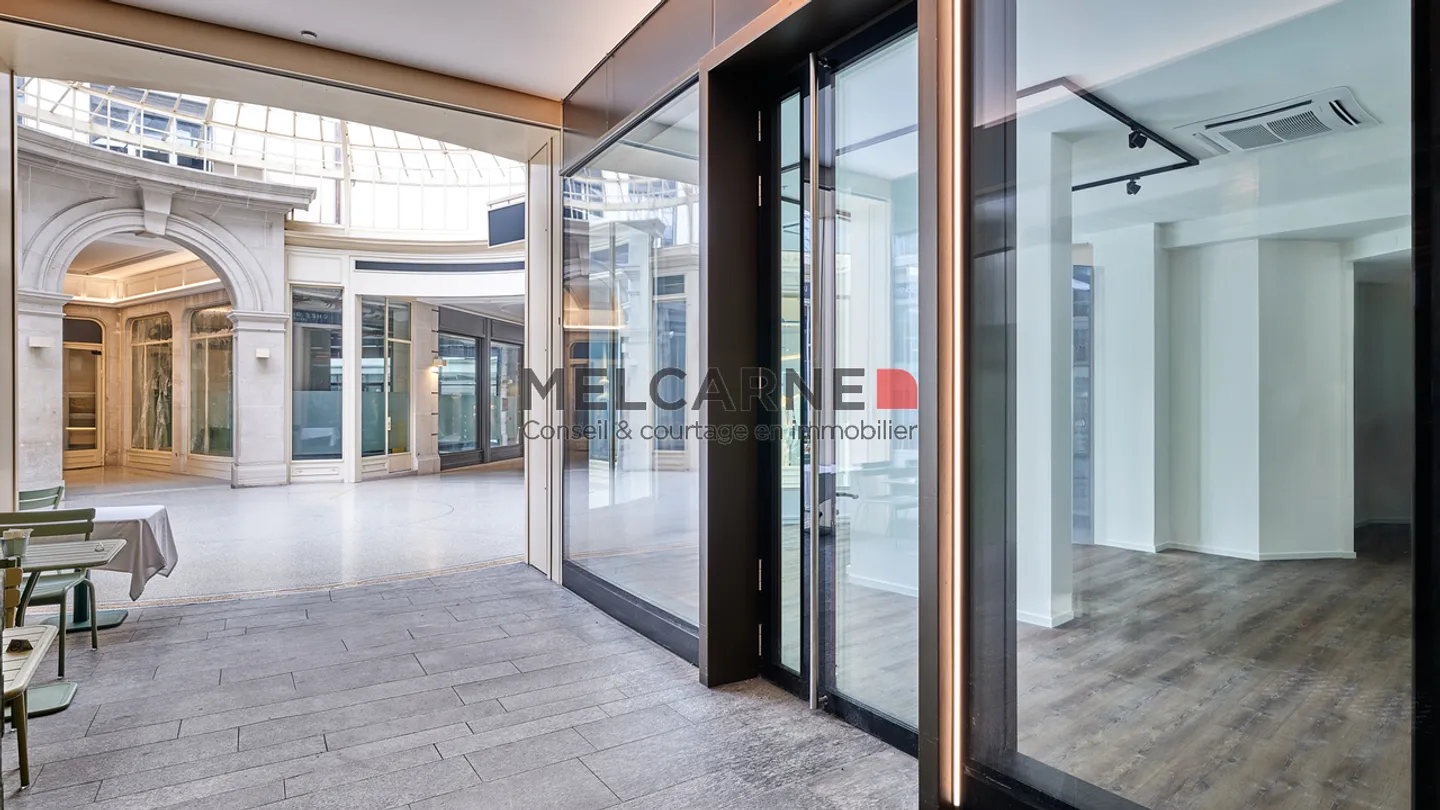 Rare Opportunity - Arcade for Rent - Rue du Rhône - Photo 2 of 5