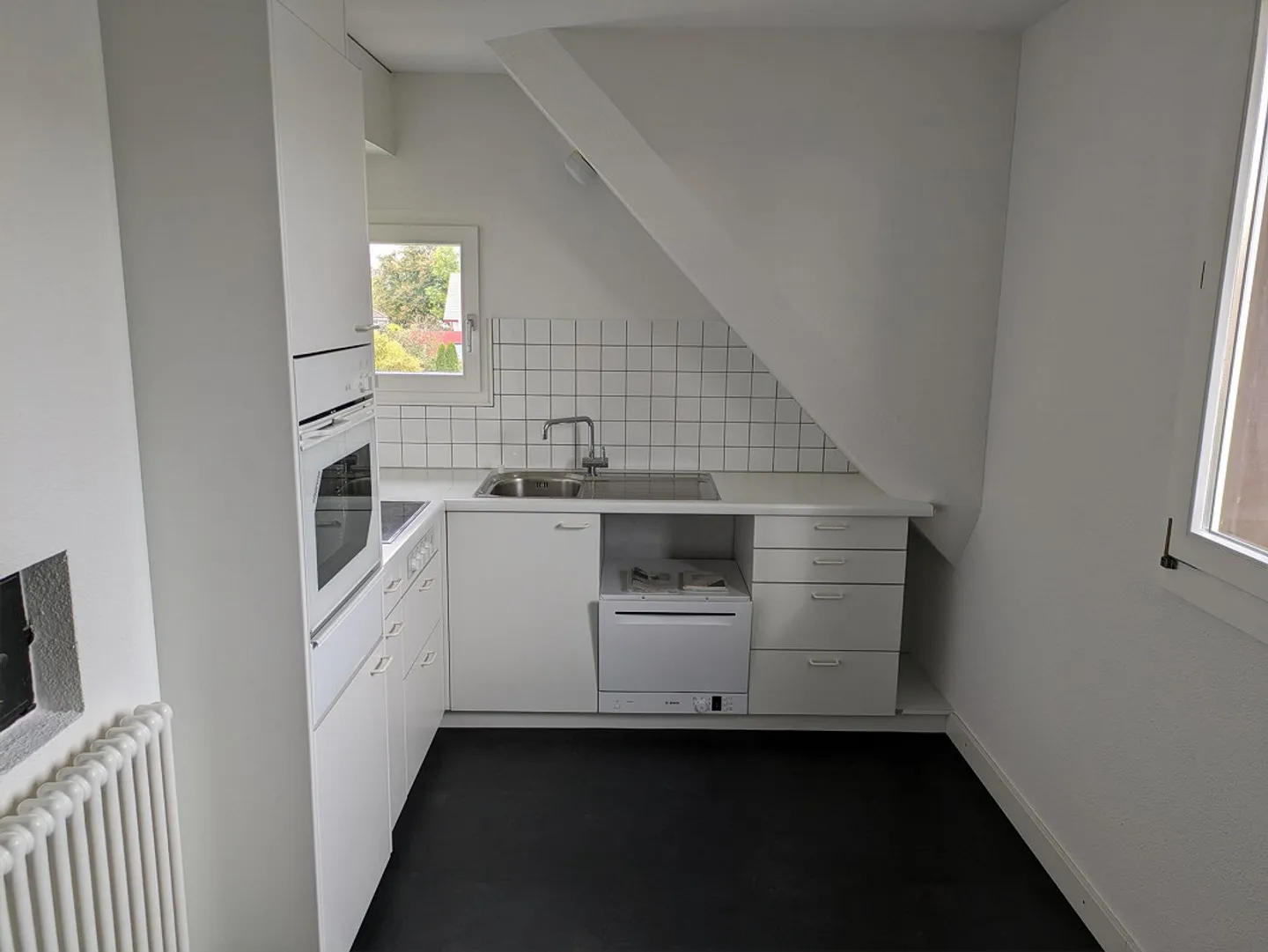 Très joli et confortable appartement sous les combles de 3,5 pièces dans un ancien bâtiment - Photo 7 sur 17