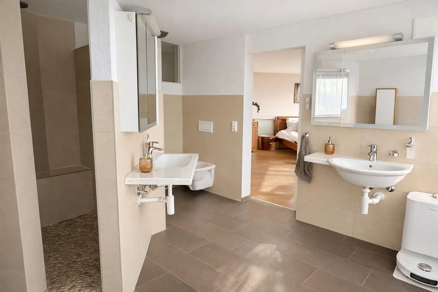 Exklusives 6.5-Zimmer-Haus mit Aussicht - Foto 10 von 16