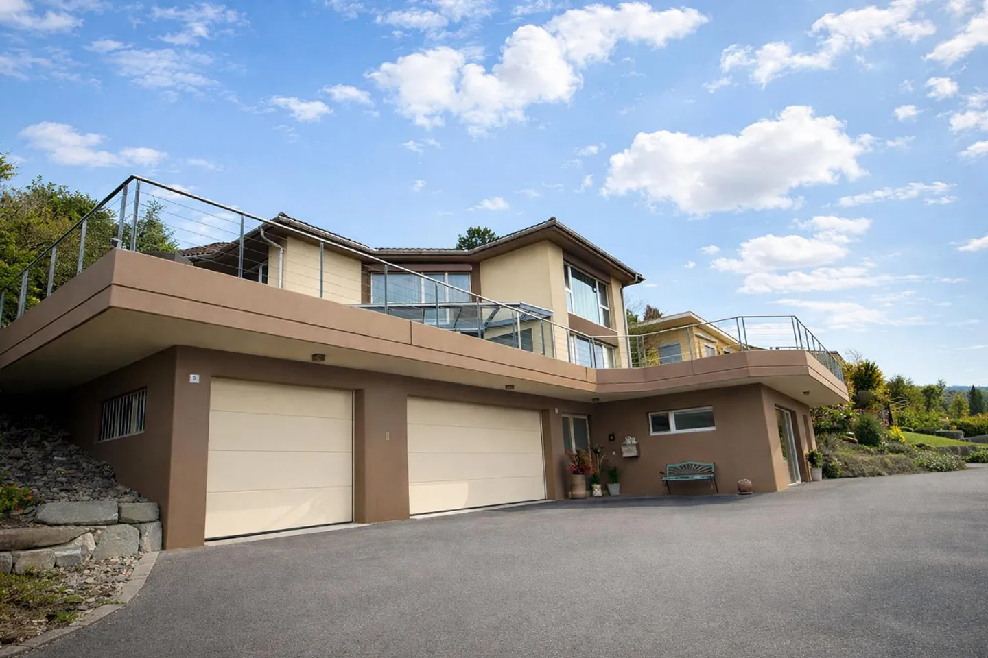 Exklusives 6.5-Zimmer-Haus mit Aussicht - Foto 14 von 16