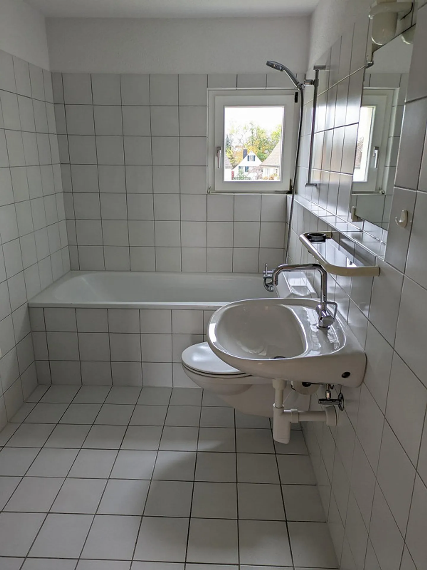 Très joli et confortable appartement sous les combles de 3,5 pièces dans un ancien bâtiment - Photo 10 sur 17