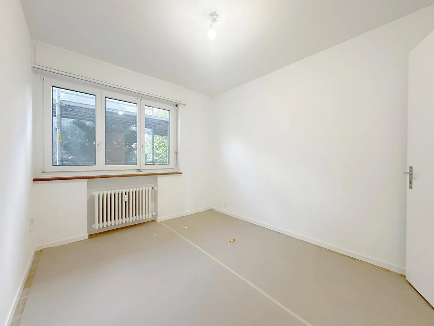In the heart of Wollishofen - freshly renovated! - Photo 2 of 5