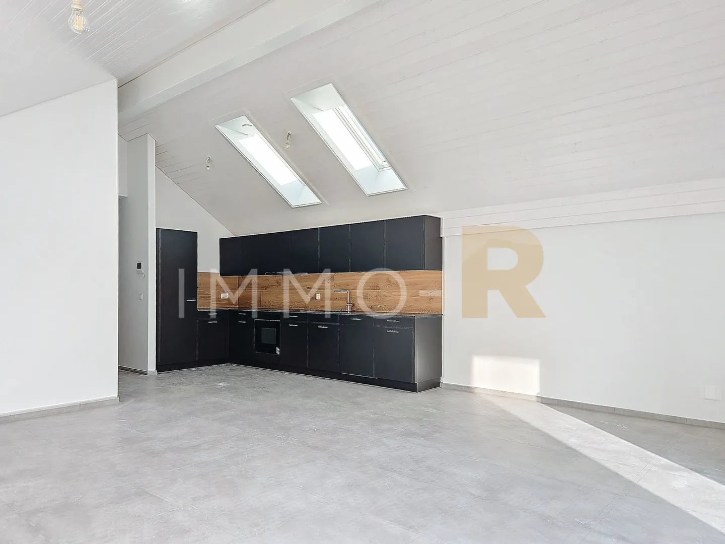 Nouvel appartement en penthouse de 5,5 pièces - Photo 3 sur 9
