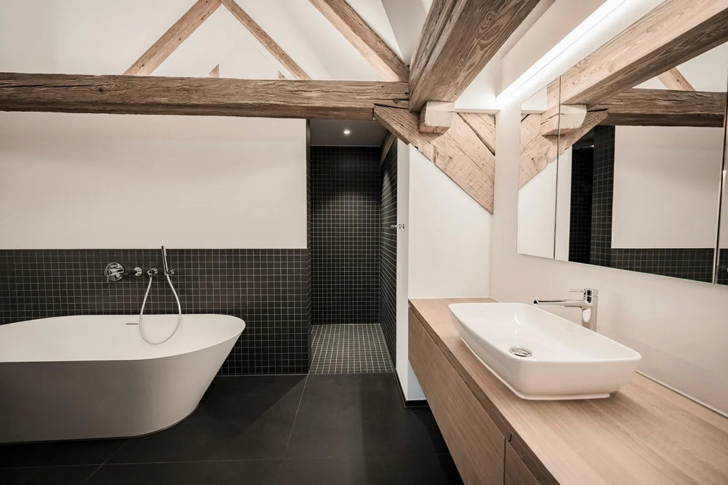 Maisonette-Wohnung im Loft-Stil - Foto 1 von 8