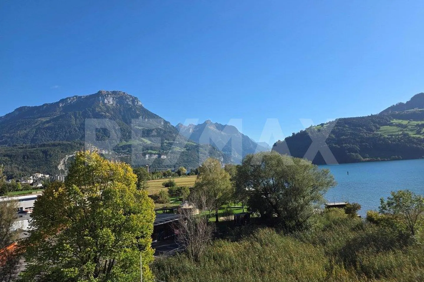 Nouvel appartement en attique de 3,5 pièces à louer, directement au bord du lac, à 644... - Photo 3 sur 12
