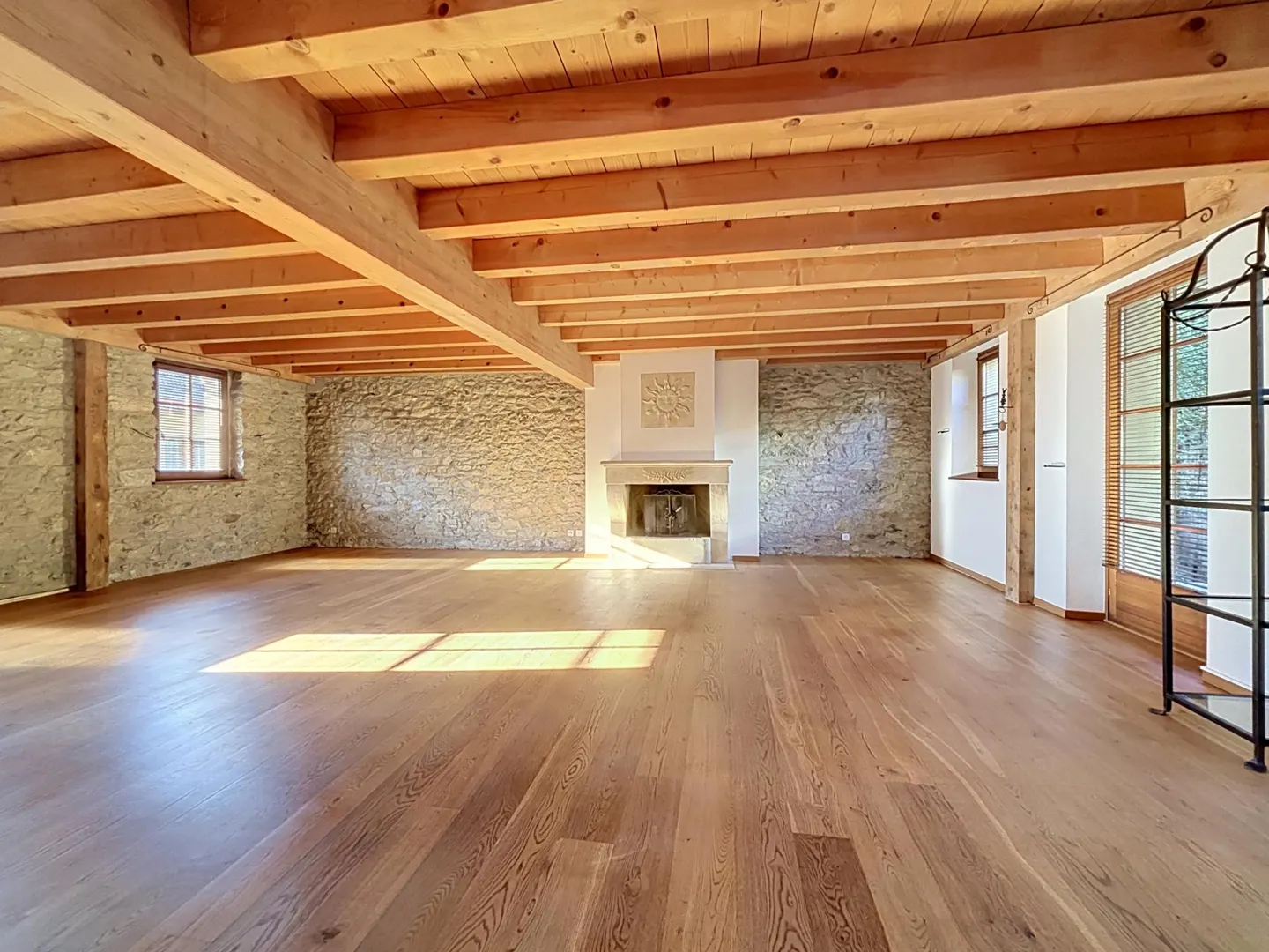 Charming Renovated House - Photo 3 of 10