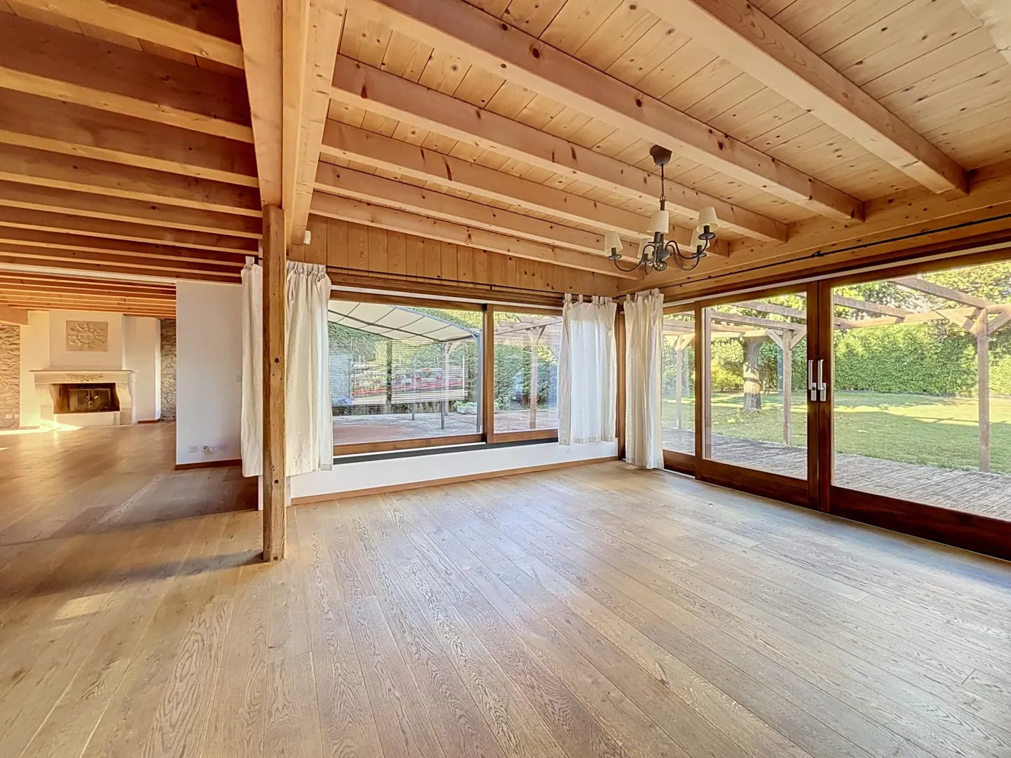 Charming Renovated House - Photo 4 of 10