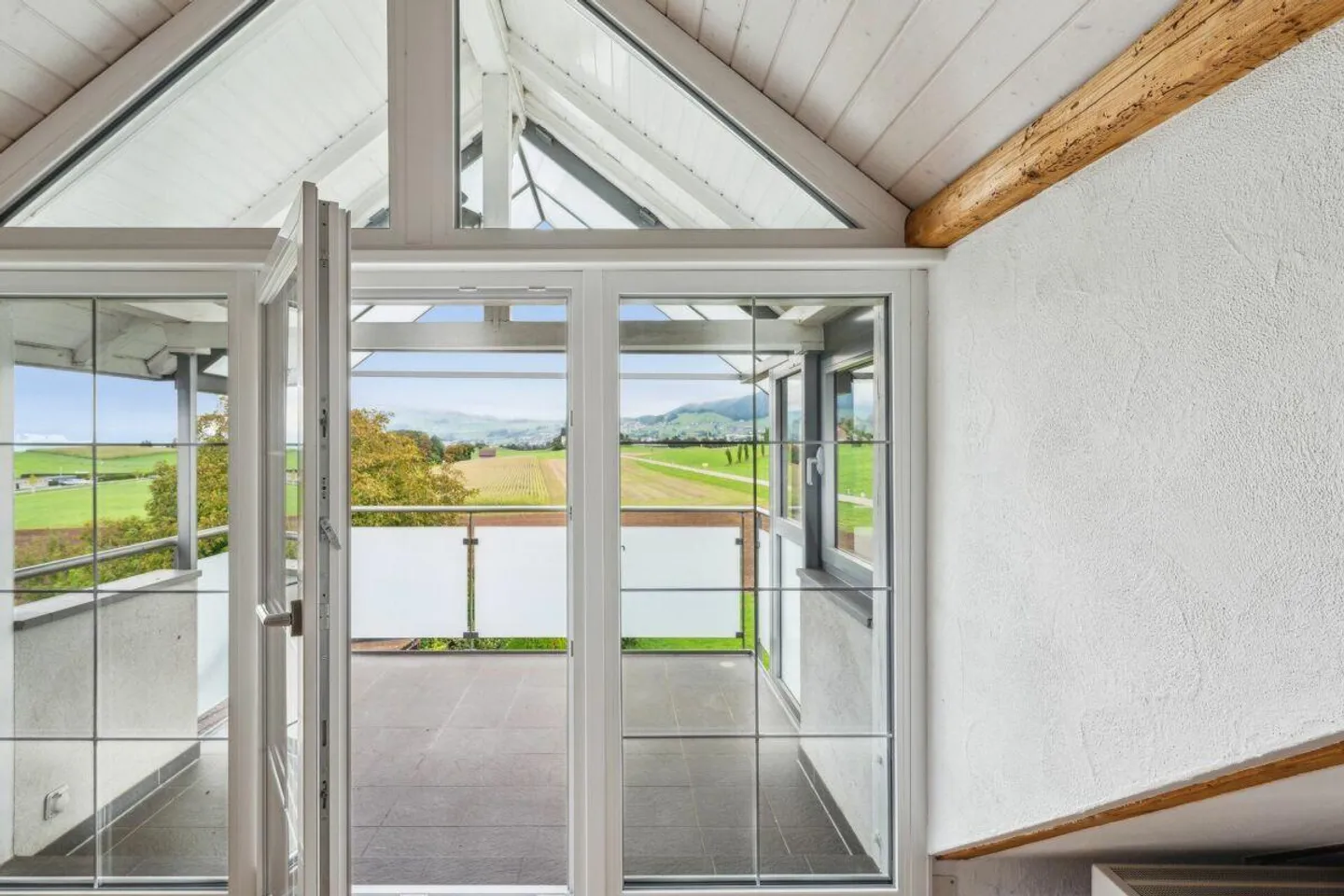 Appartamento 4.5 stanze con balcone nel verde - Foto 6 di 12