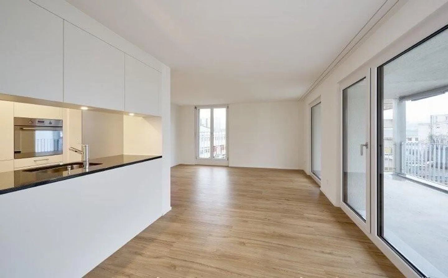 Appartamento in affitto - Foto 2 di 12