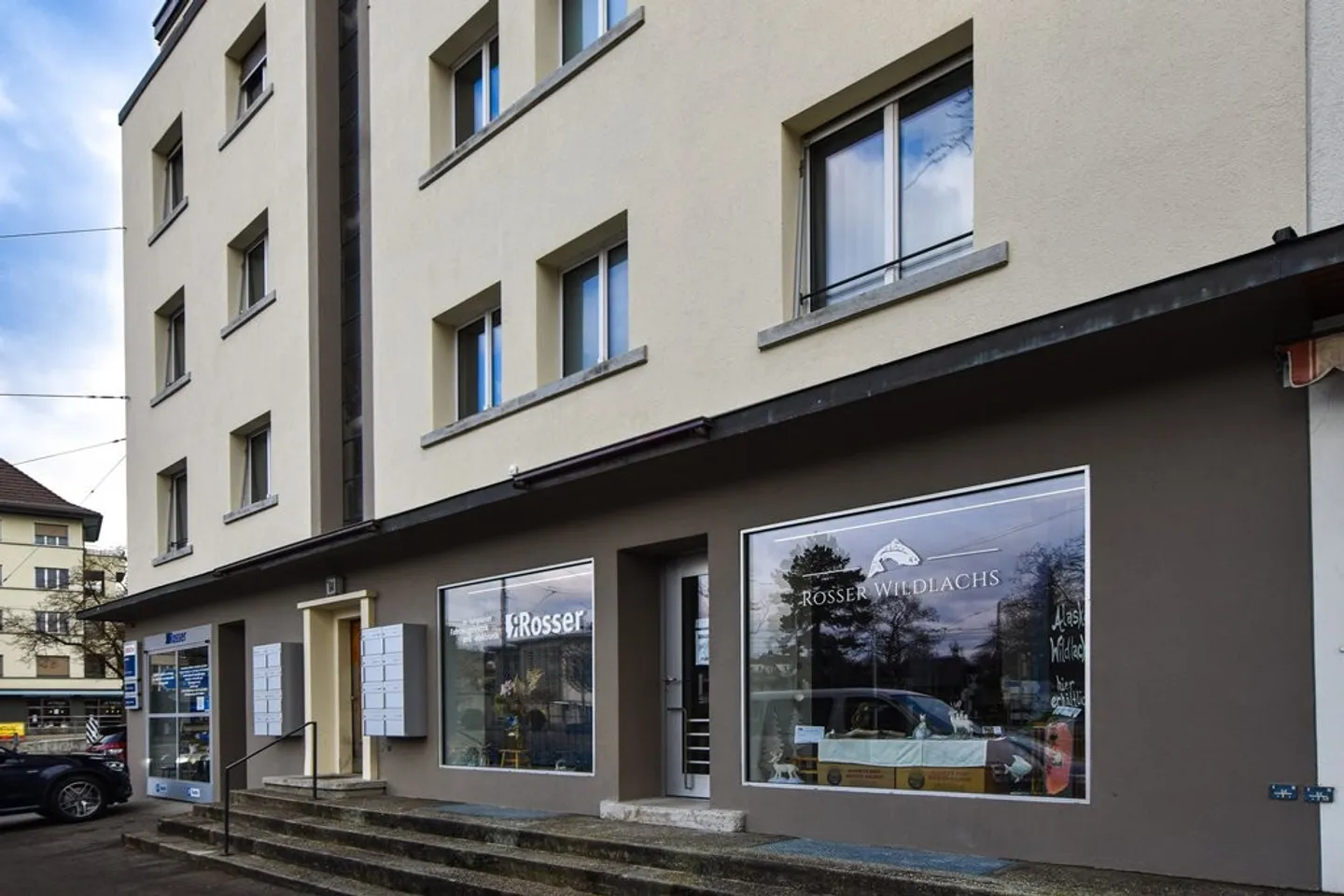 Versatile commercial space in a central location on Ostring - Photo 1 of 3