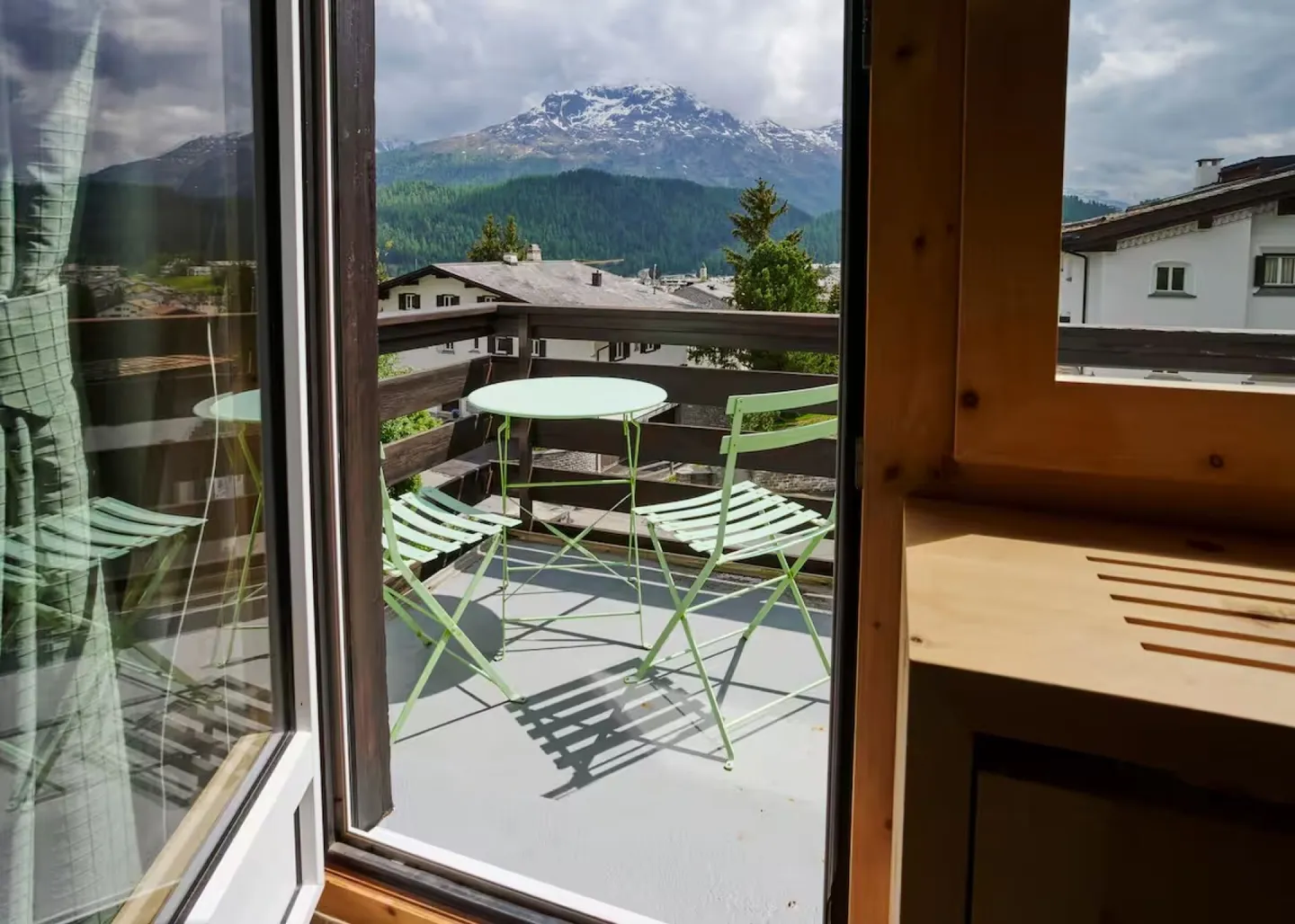 Sonnige Saisonwohnung in Celerina zu vermieten - Foto 8 von 16