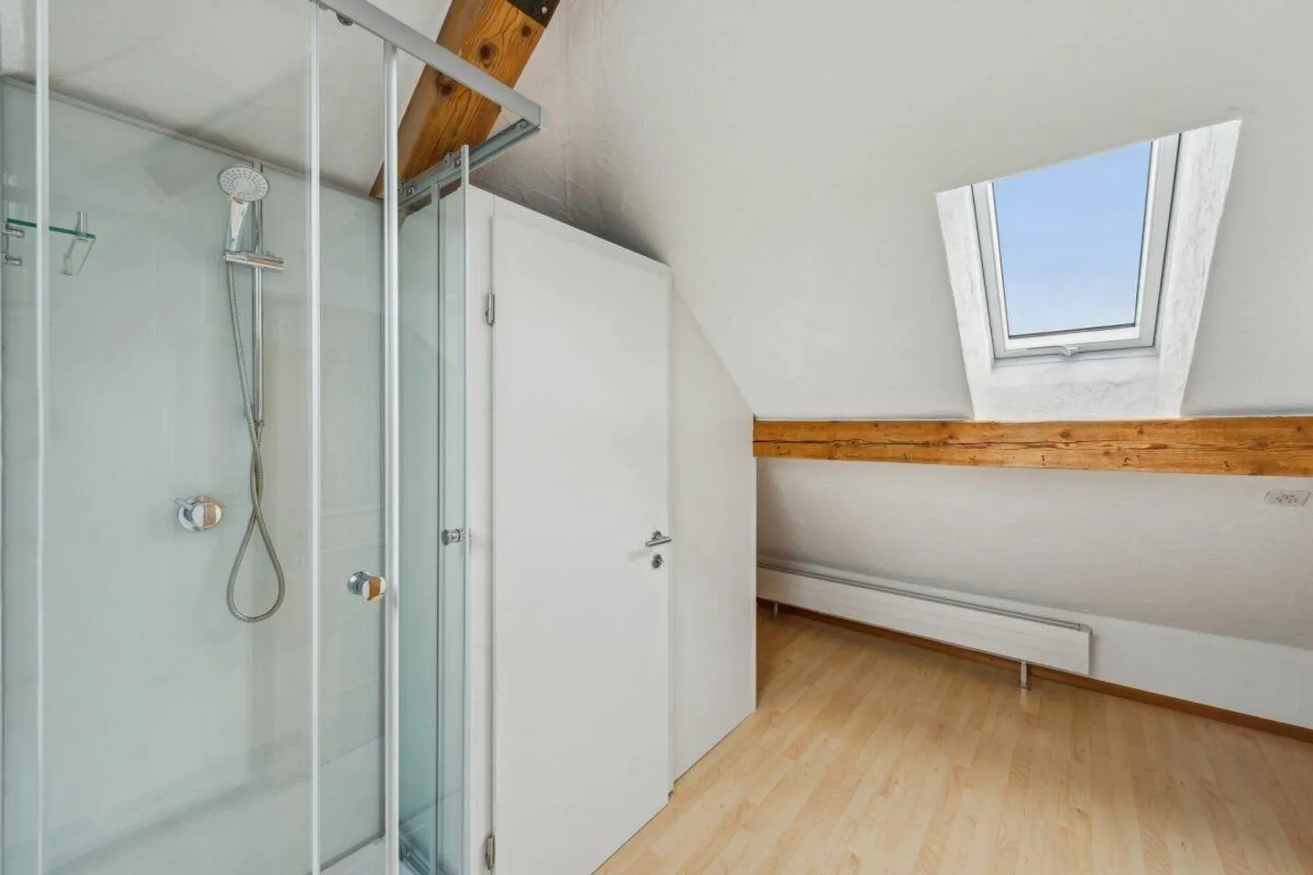 Appartamento 4.5 stanze con balcone nel verde - Foto 11 di 12