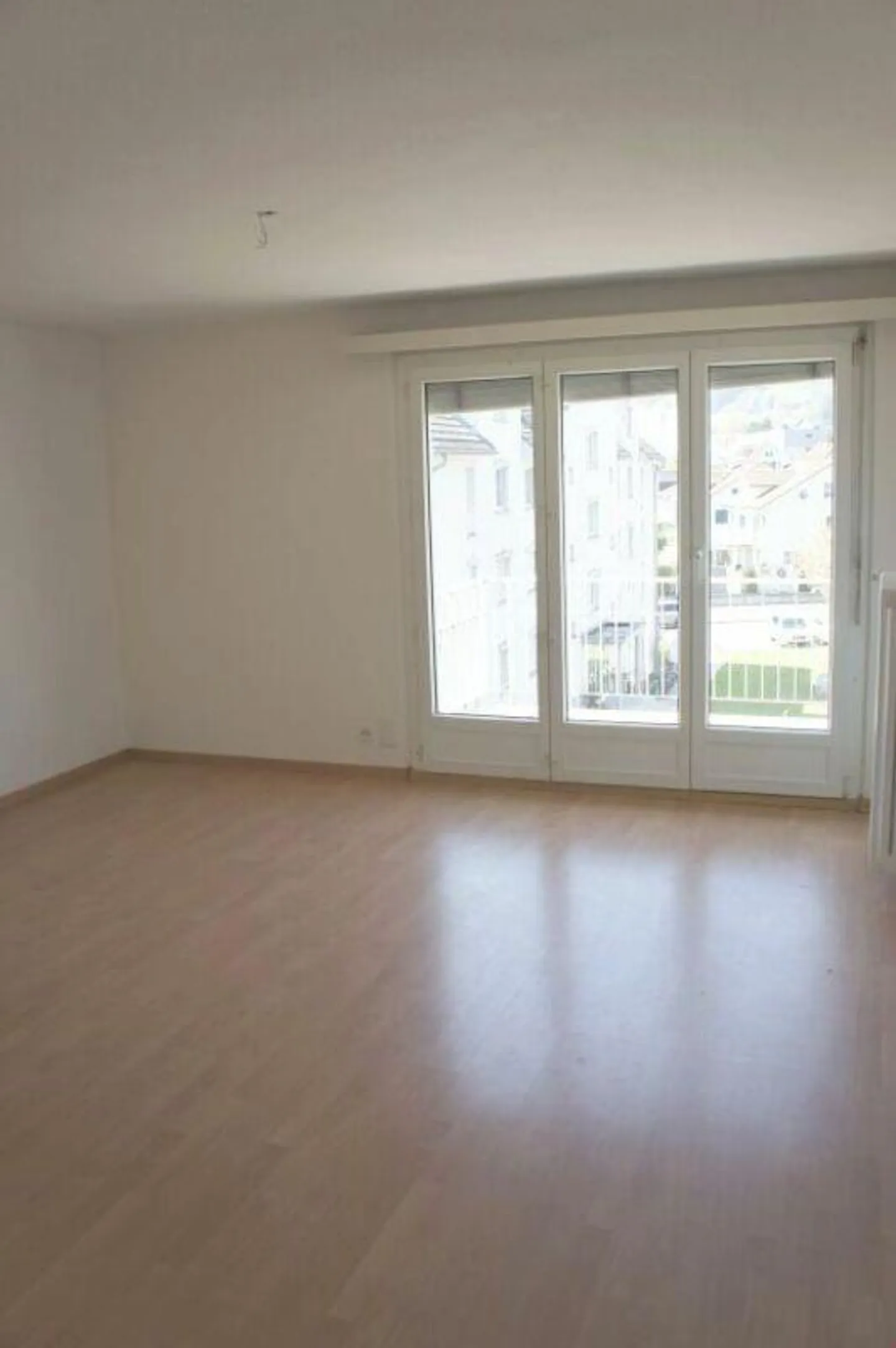 Geräumige Wohnung mit Bergsicht - Foto 4 von 9