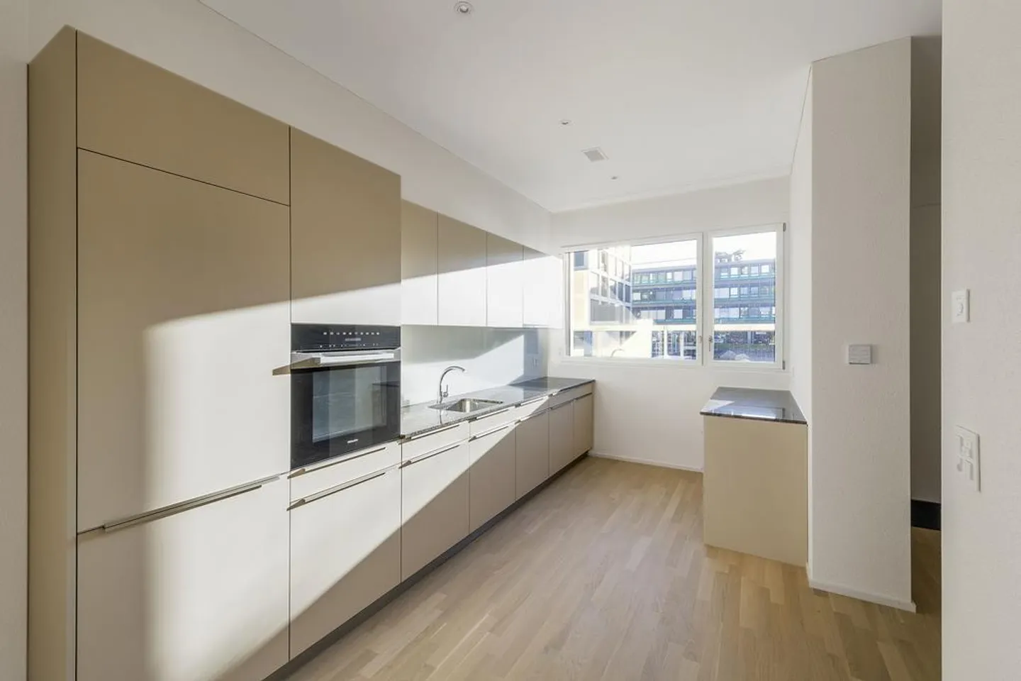 Casa a schiera moderna - Foto 2 di 11