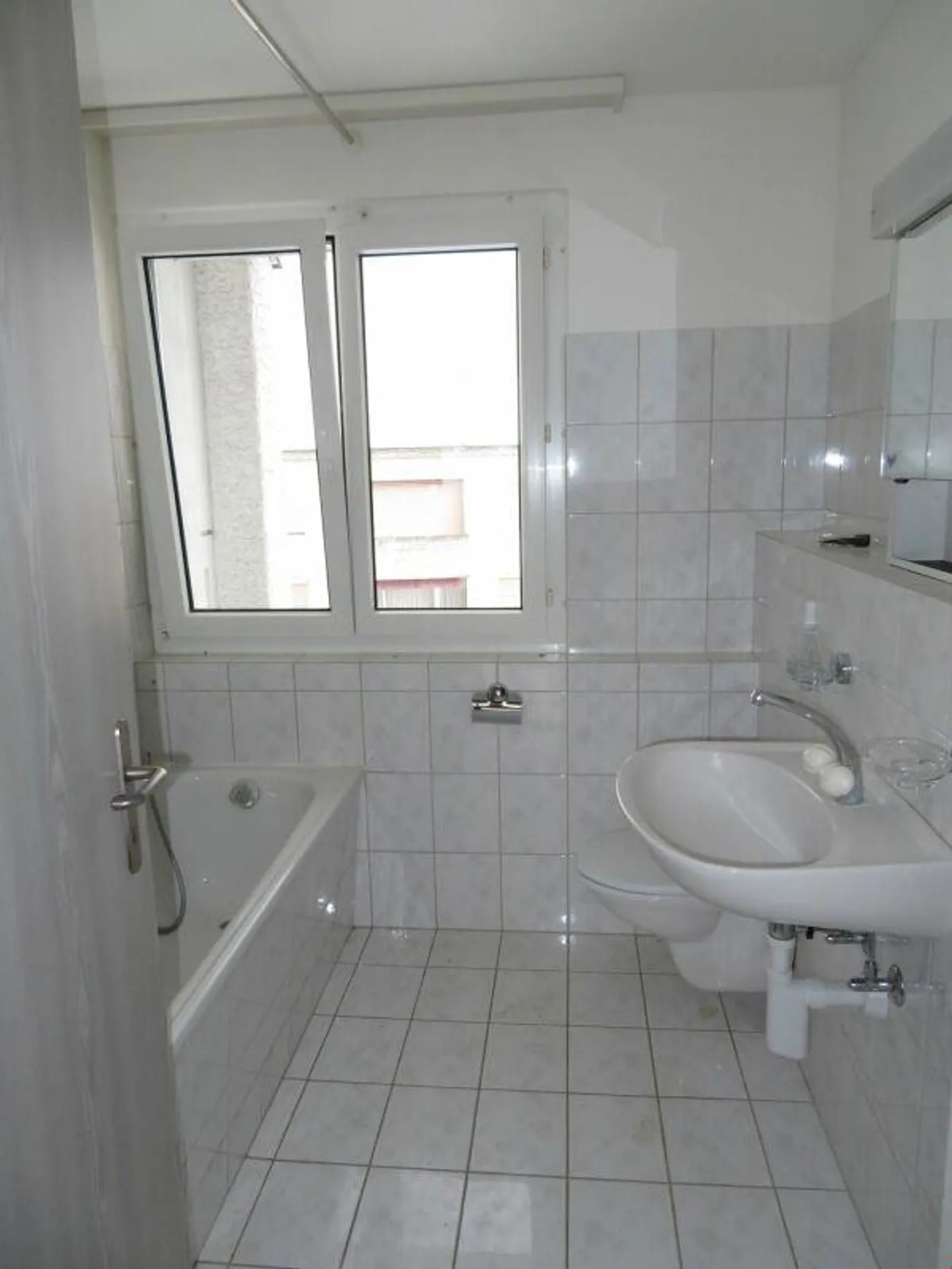 Geräumige Wohnung mit Bergsicht - Foto 7 von 9