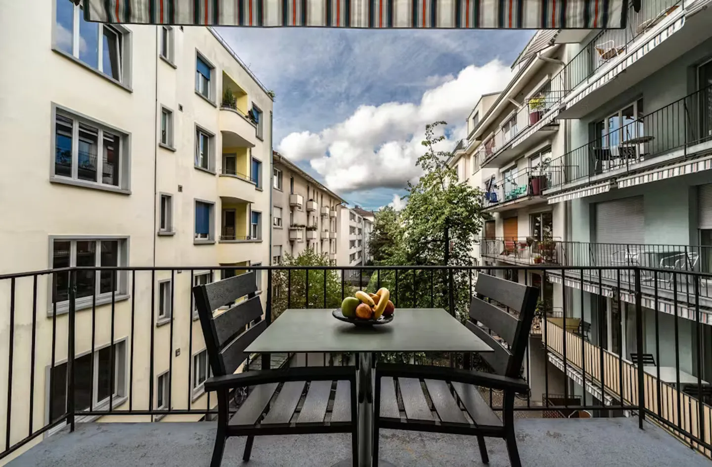 Charming Apartment in Zürich - Photo 4 of 10
