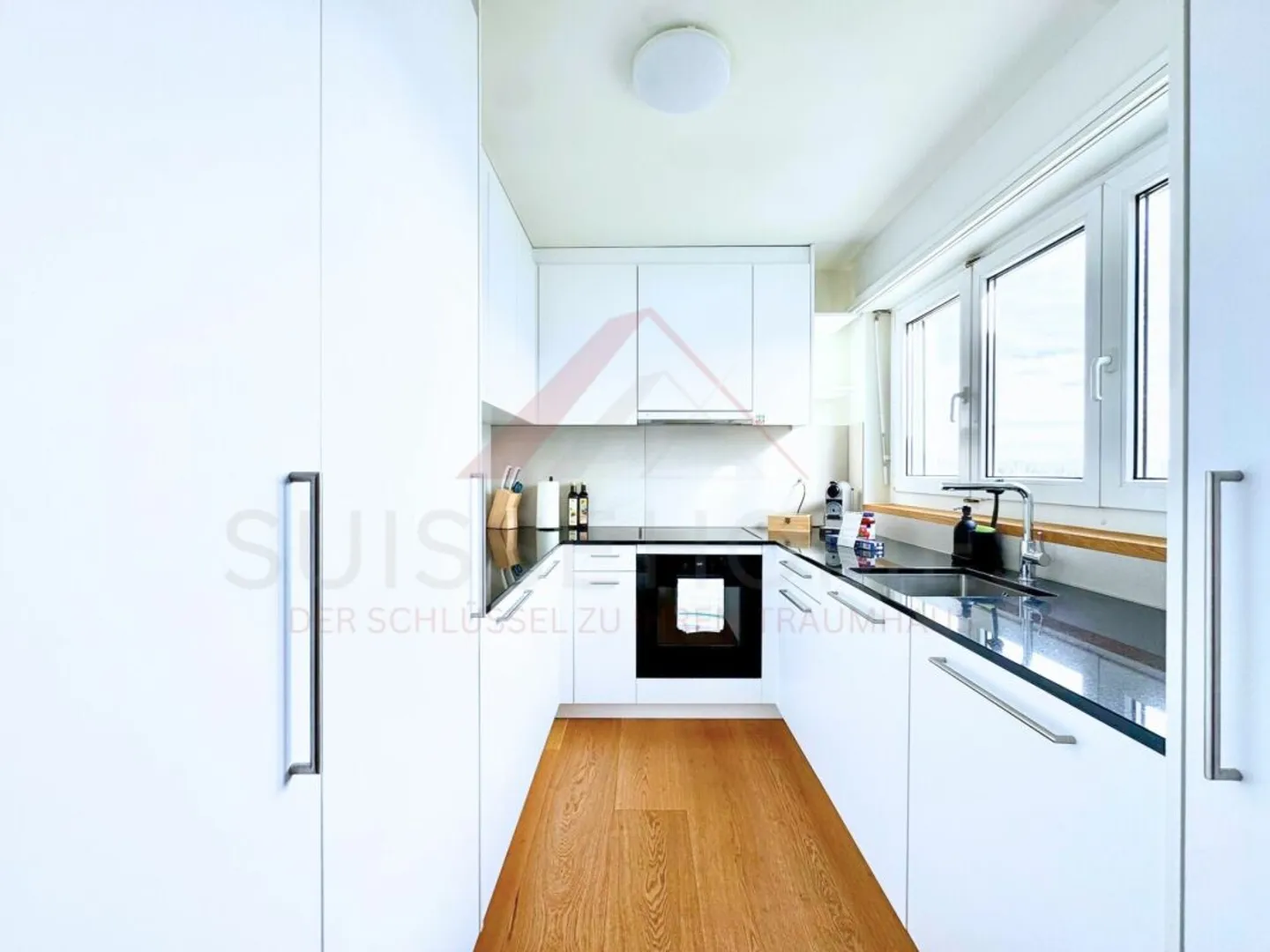 Stylish Apartment with Spectacular Views - Photo 7 of 20