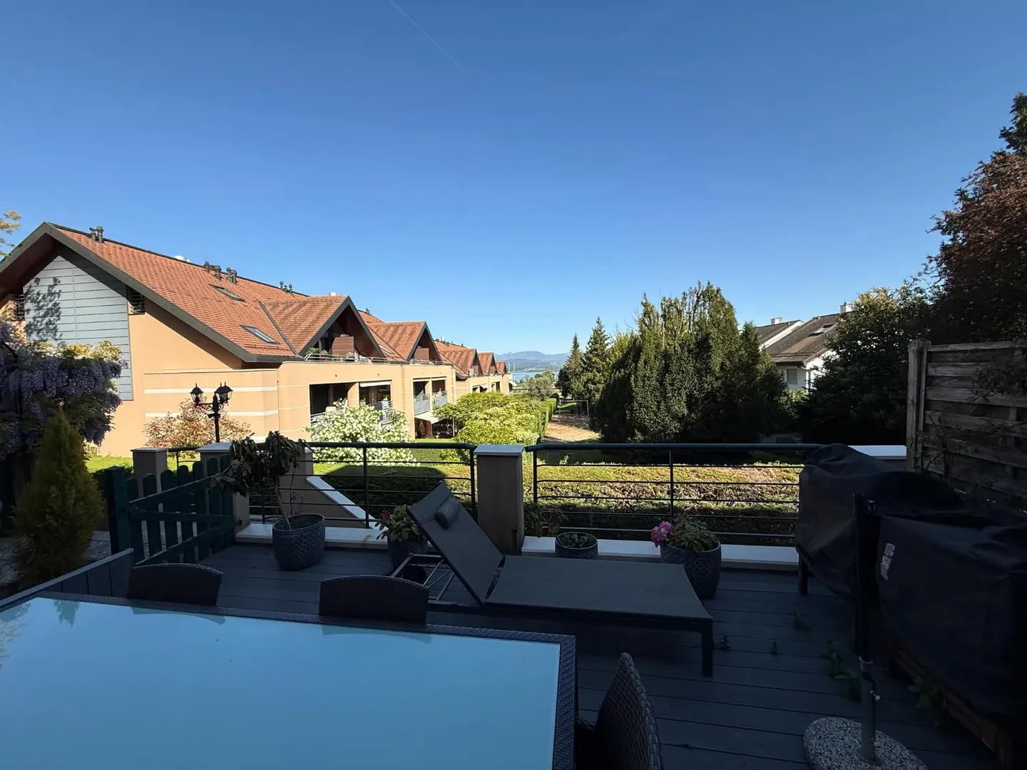Reihenhaus mit 6 Zimmern - Foto 2 von 4