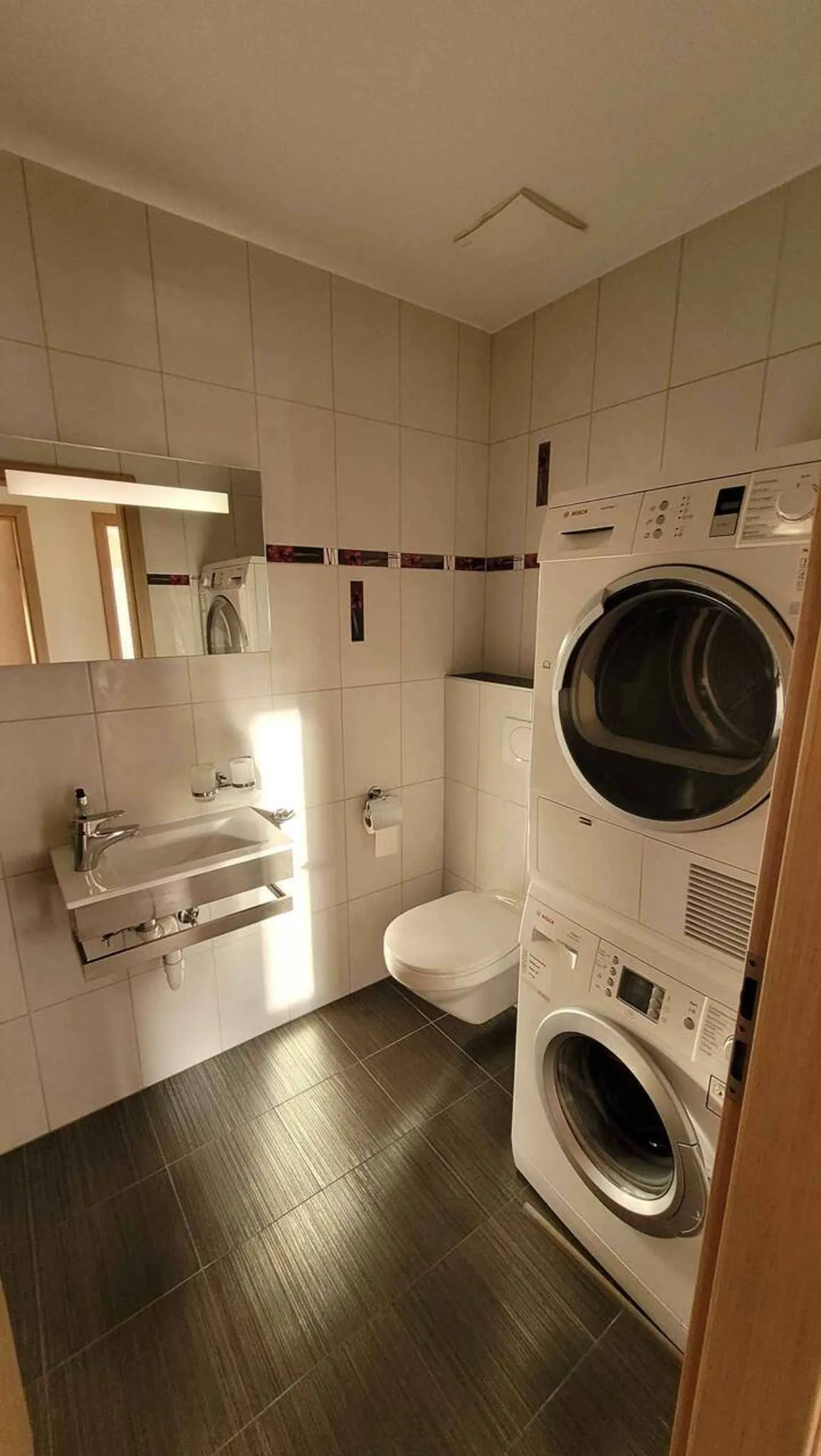 Wunderschöne Wohnung im 1. Stock mit großem Eckbalkon und schönem unverbautem Blick, nur wenige Schritte vom Stadtzentrum entfernt, vermietet verkauft - Foto 11 von 13