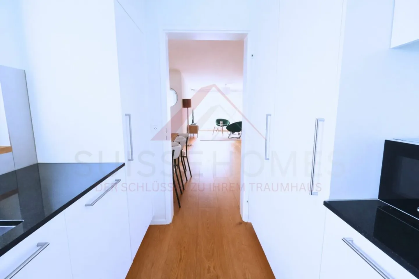 Stylish Apartment with Spectacular Views - Photo 8 of 20