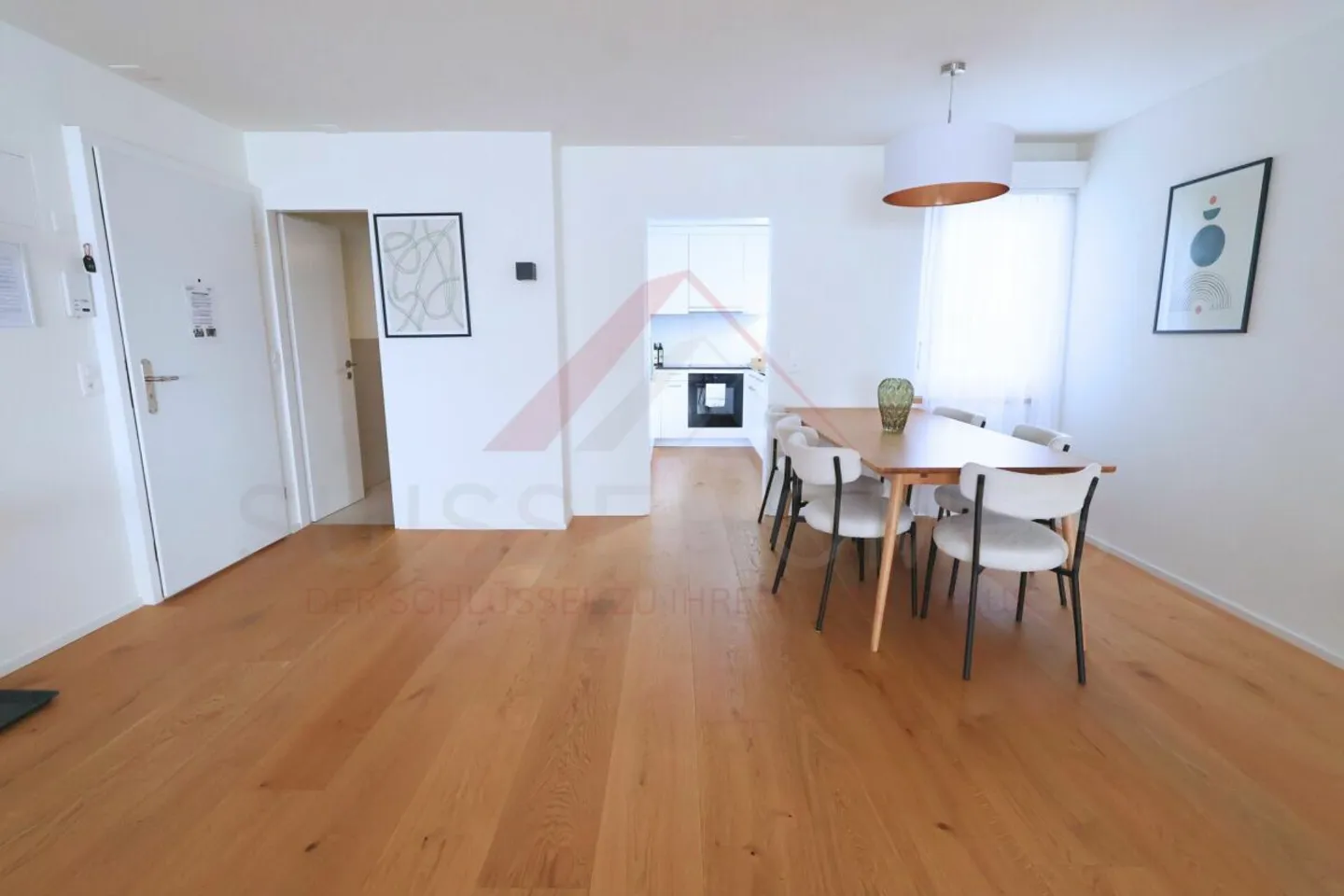 Stylish Apartment with Spectacular Views - Photo 10 of 20