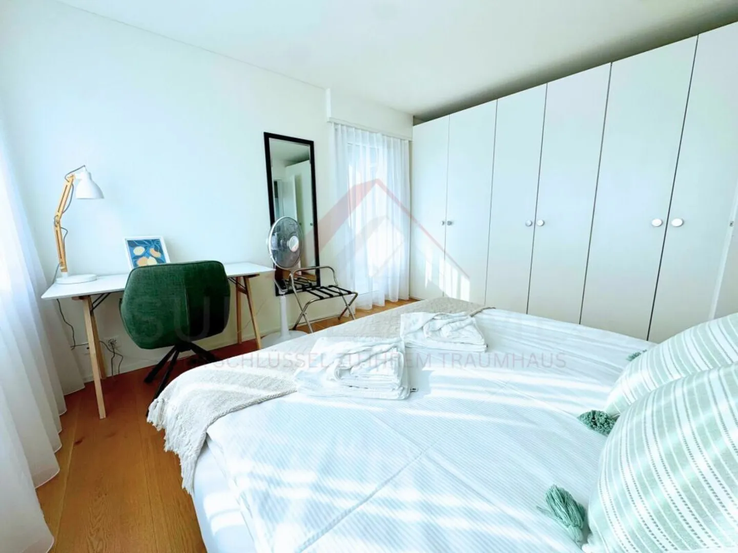 Stylish Apartment with Spectacular Views - Photo 14 of 20