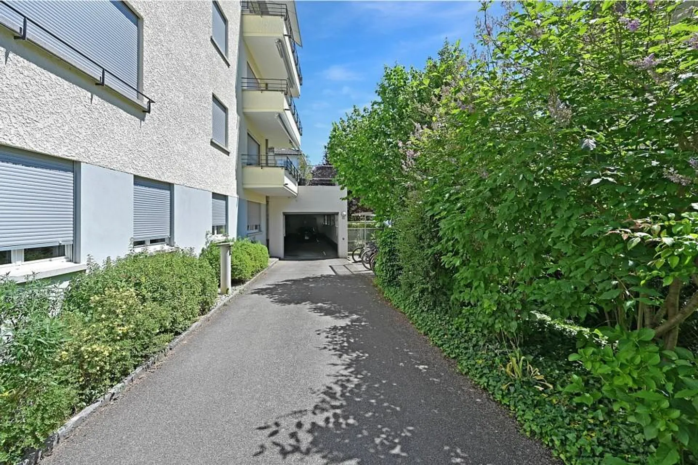 Seltene Anlage: Einstellhalle - Foto 10 von 13