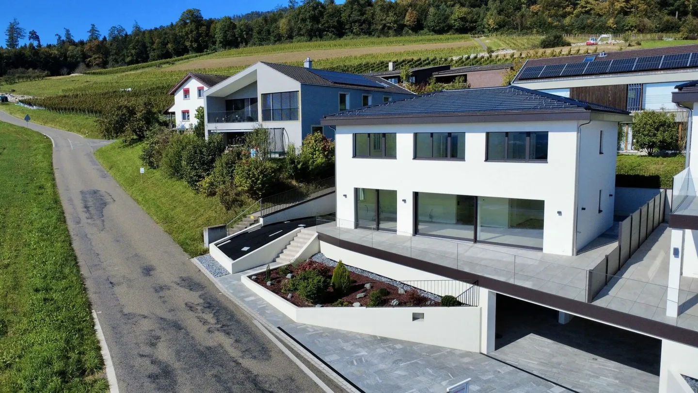 Ein Zuhause für Geniesser modern, energieeffizient und mit atemberaubender Aussicht - Foto 2 von 16