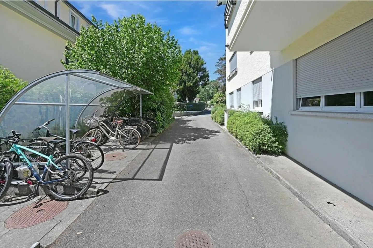 Seltene Anlage: Einstellhalle - Foto 11 von 13