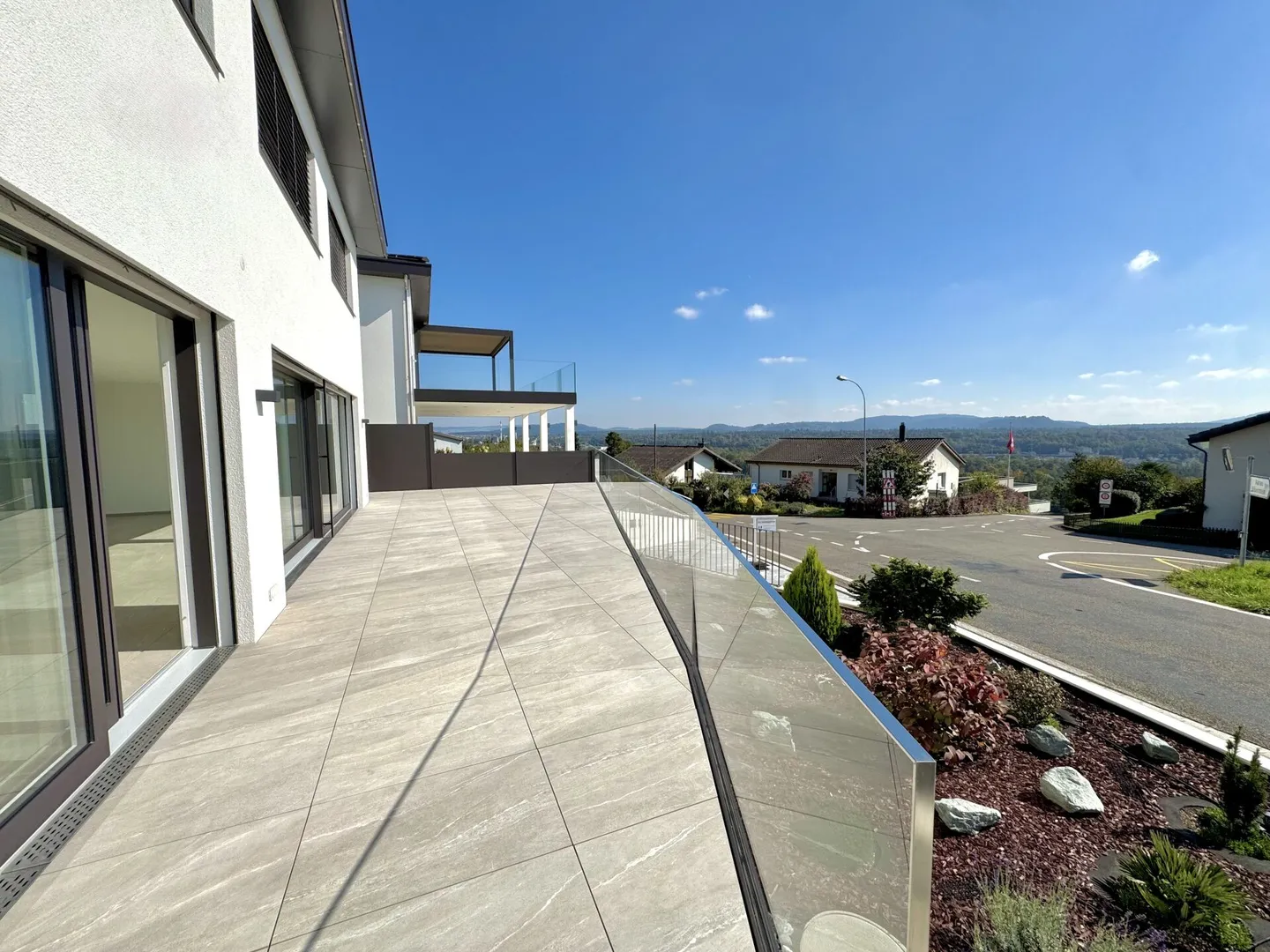 Ein Zuhause für Geniesser modern, energieeffizient und mit atemberaubender Aussicht - Foto 5 von 16