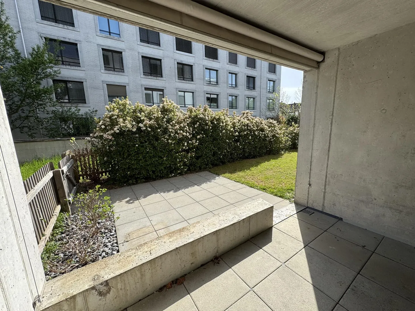 Vivre au centre avec jardin – appartement moderne de 2,5 pièces - Photo 7 sur 8