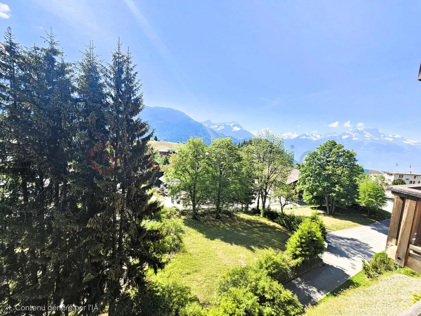Magnificent 2.5-room apartment with balcony - Photo 2 of 12