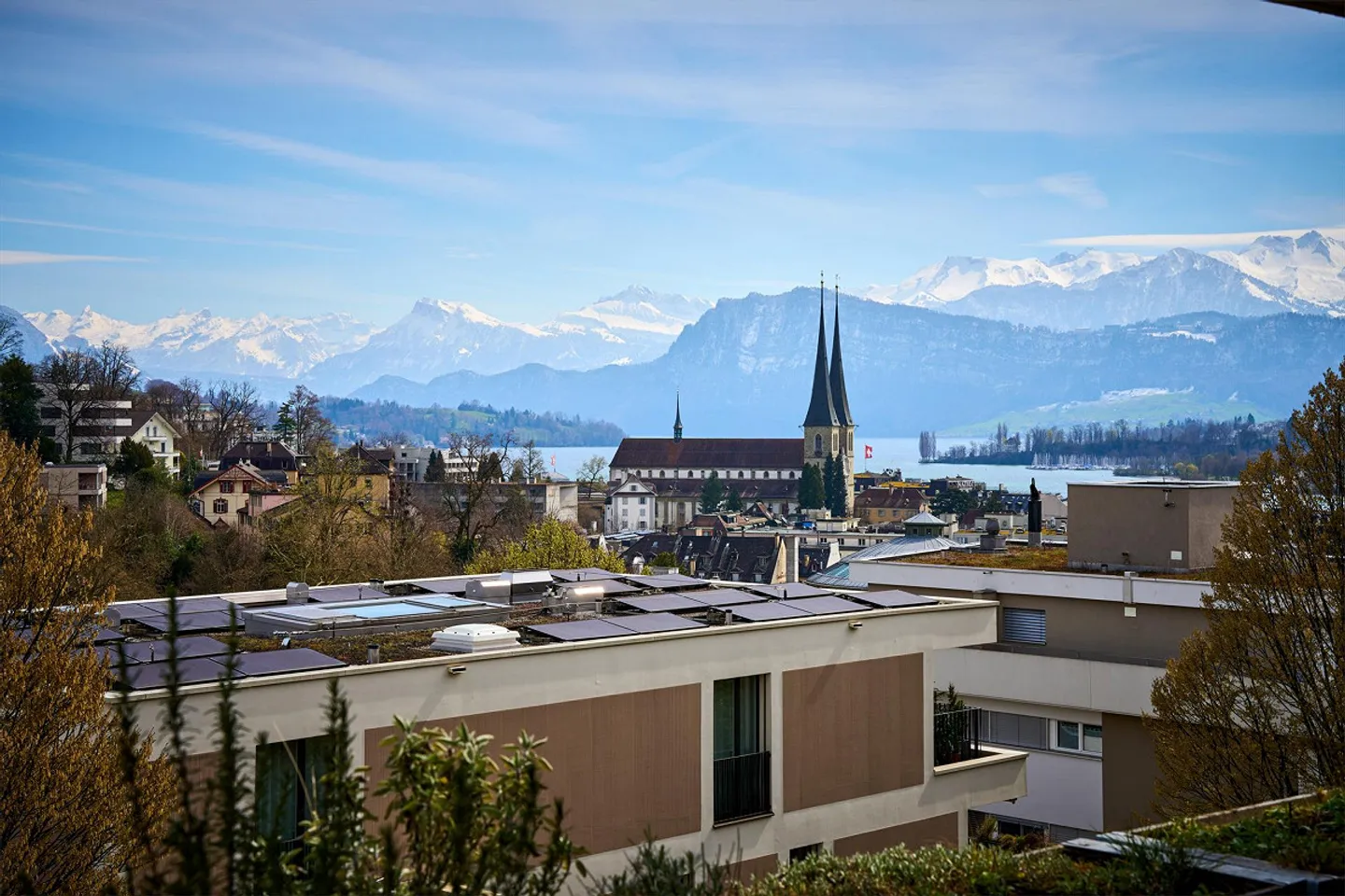 Ampio appartamento di 2,5 stanze a Bramberg con vista sul lago e sulle montagne - Foto 1 di 17