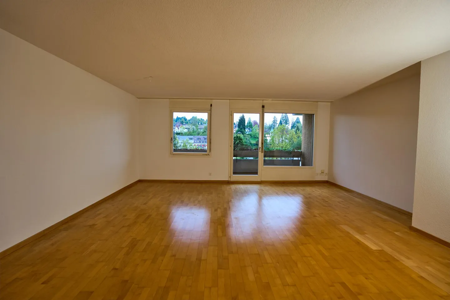 Ampio appartamento di 2,5 stanze a Bramberg con vista sul lago e sulle montagne - Foto 2 di 17