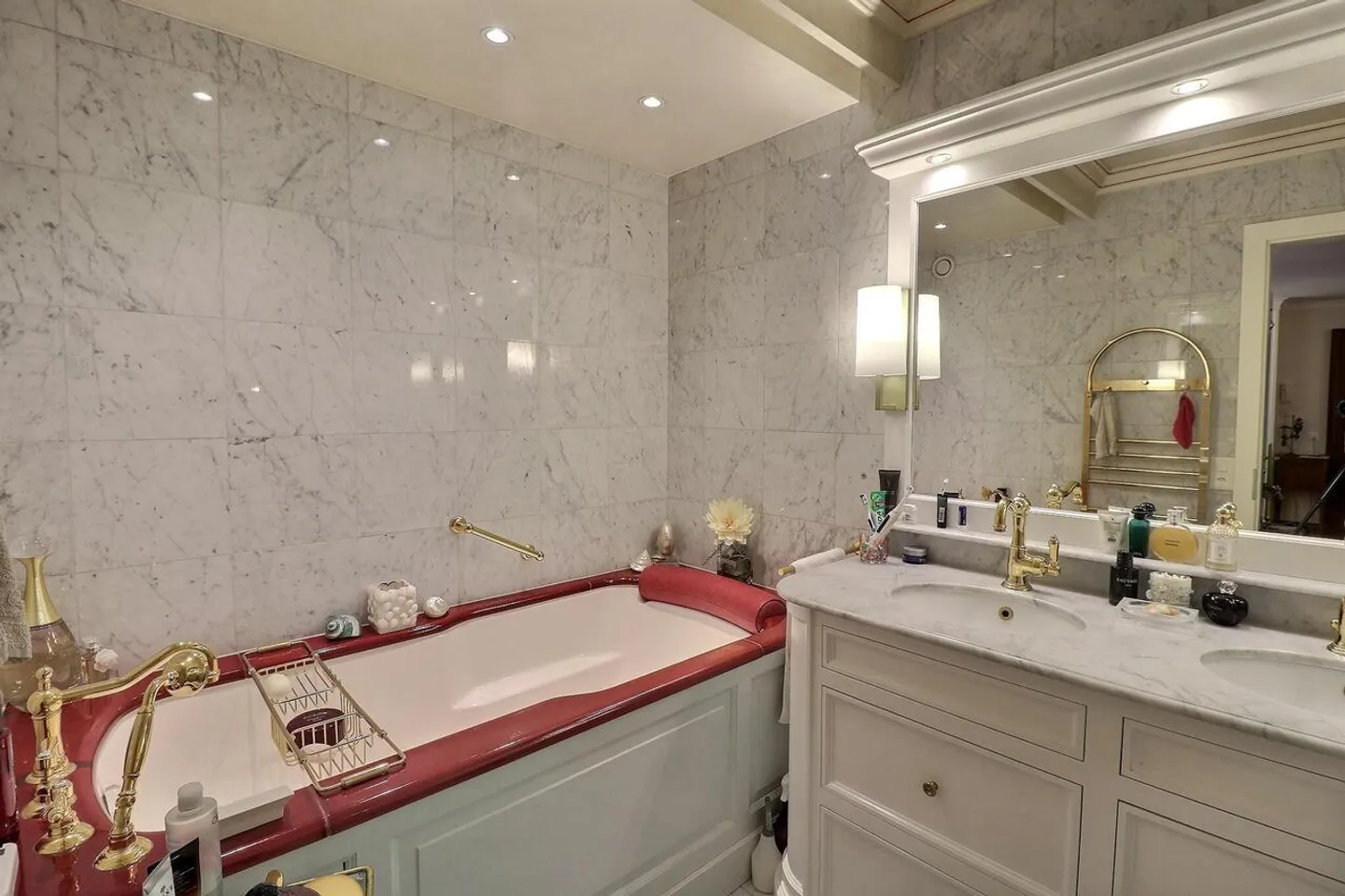 Magnificent apartment with lake view in occupied life annuity without rent - Photo 12 of 15