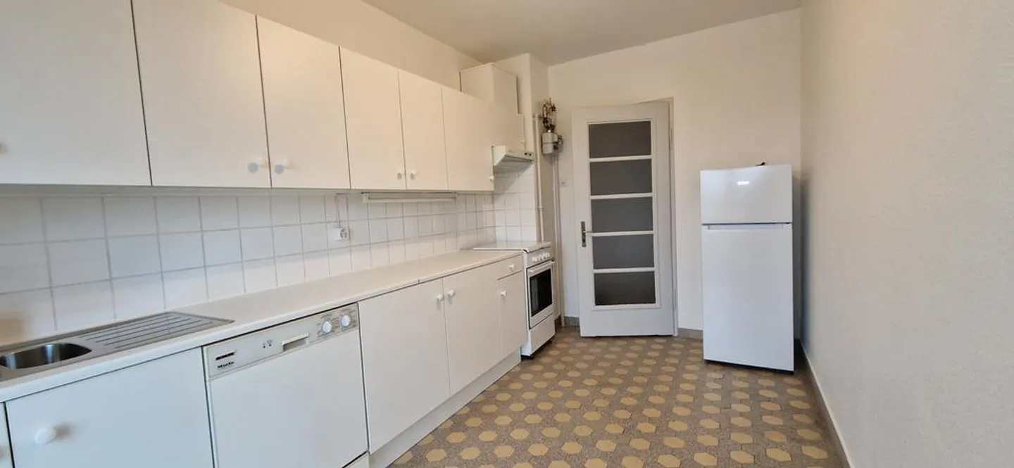 Charmante Wohnung mit Balkon - Foto 3 von 5