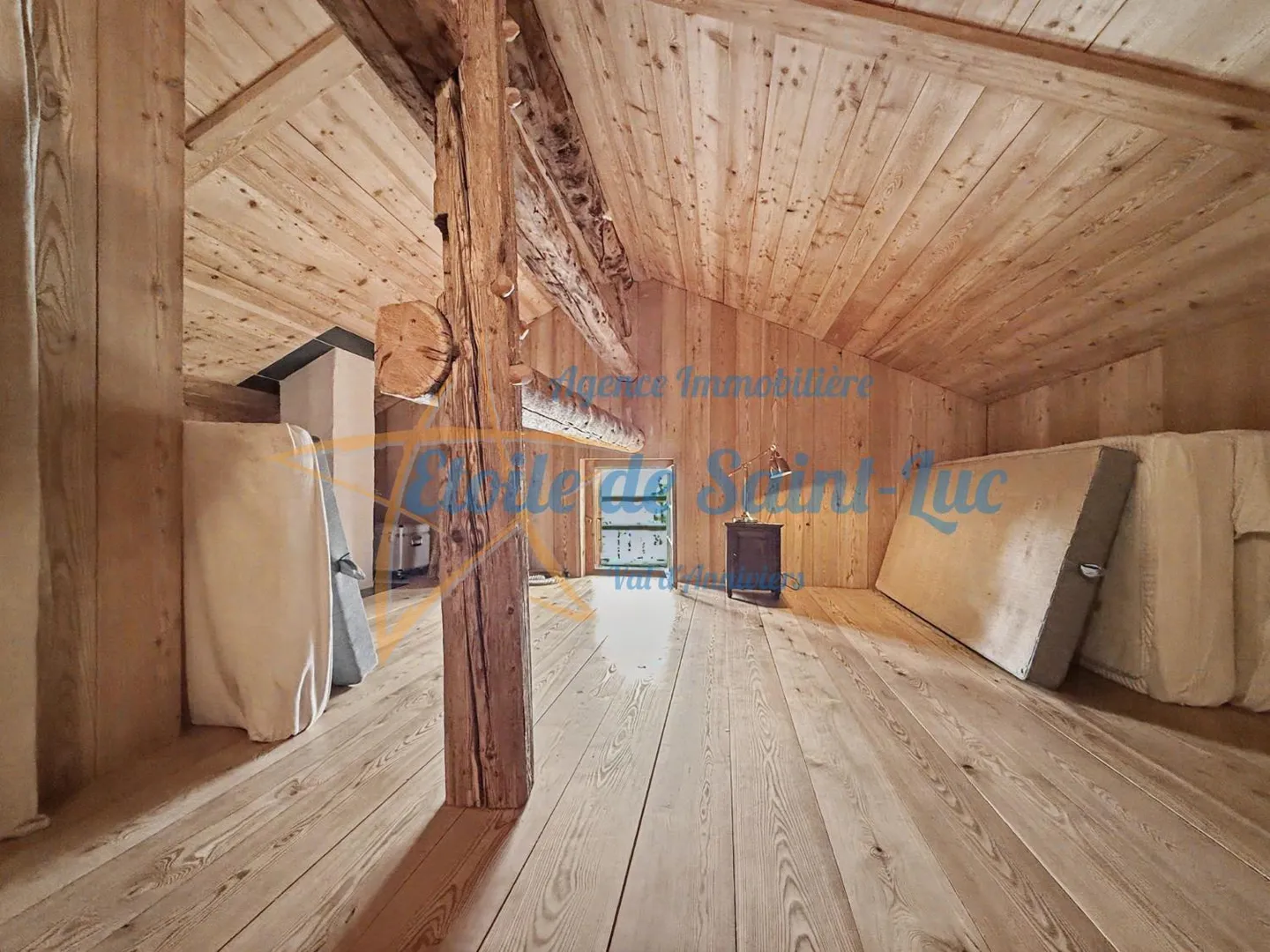 Chalet Charmant avec Deux Raccards - Photo 20 sur 29